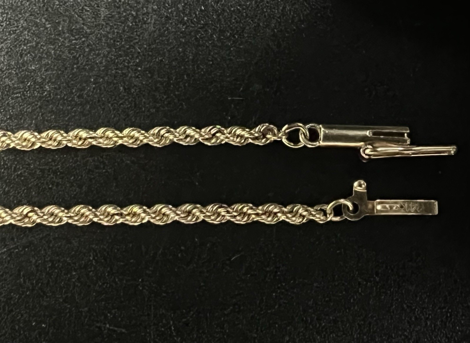 18.25” 14K Solid Yellow Gold Rope Chain | 5.78g | 1.8mm | Barrel Clasp |