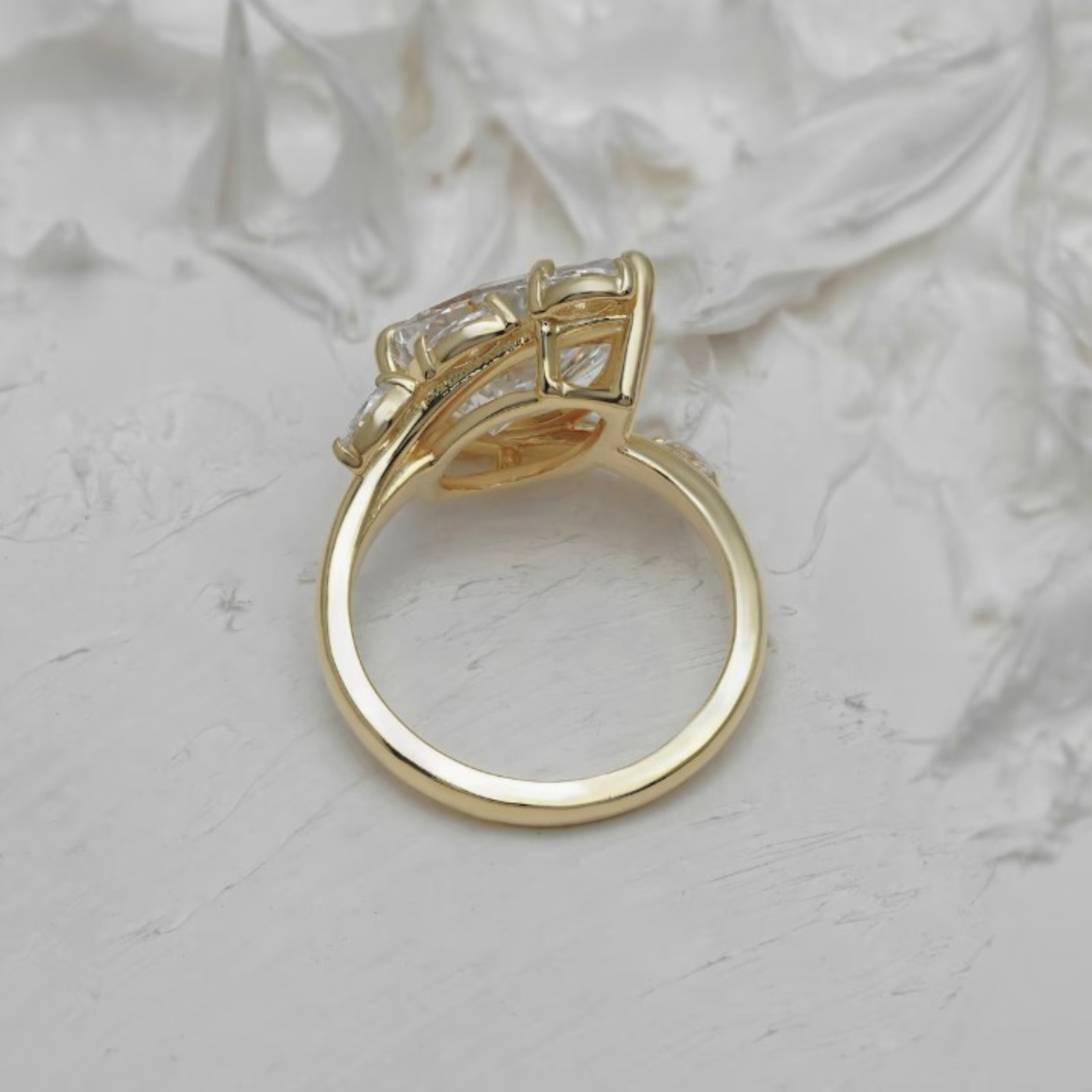 4 Carat Pear Cut Lab Grown Diamond Engagement Ring | 14k Yellow Gold VVS VS