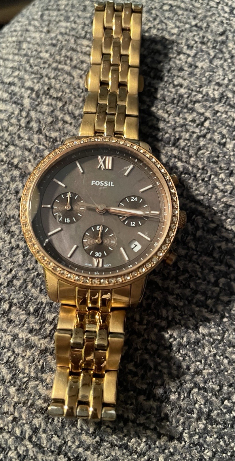 Fossil ES5218 Chronograph, Brown Dial, Running, Slight Scratch On Glass Running