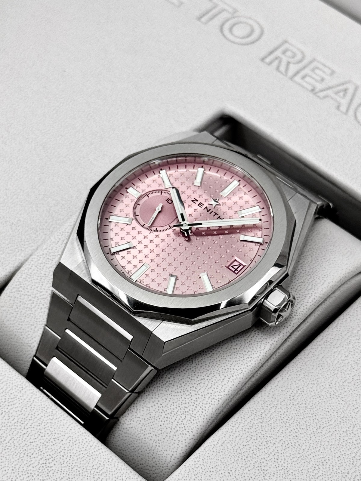 Zenith Defy Skyline 41mm 03.9301.3620/18.I001 Stainless Steel Pink Dial