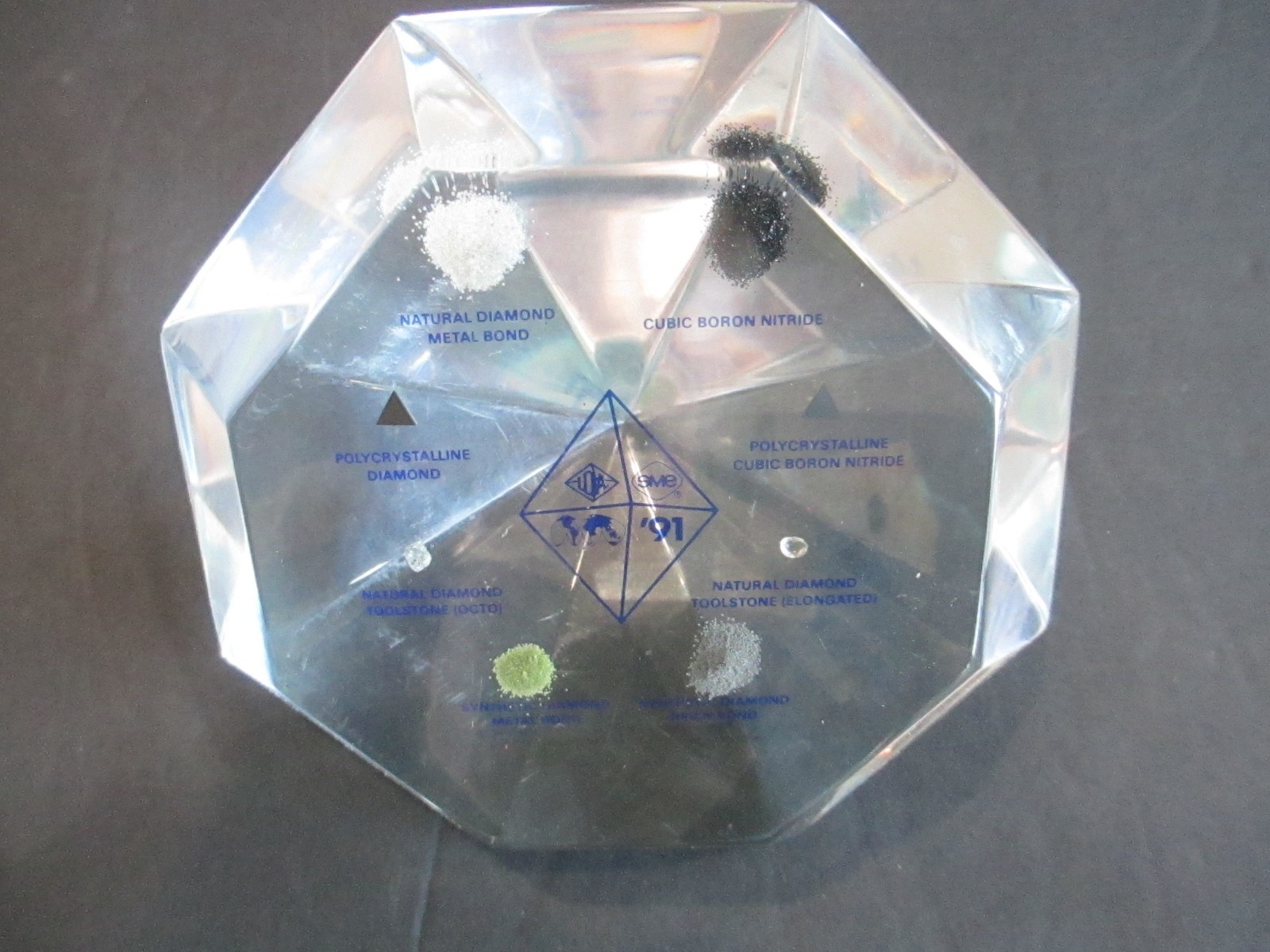 Vtg LARGE 4 1/2″ Diameter Diamond Faceted Counter top Store Display Jewelry C39