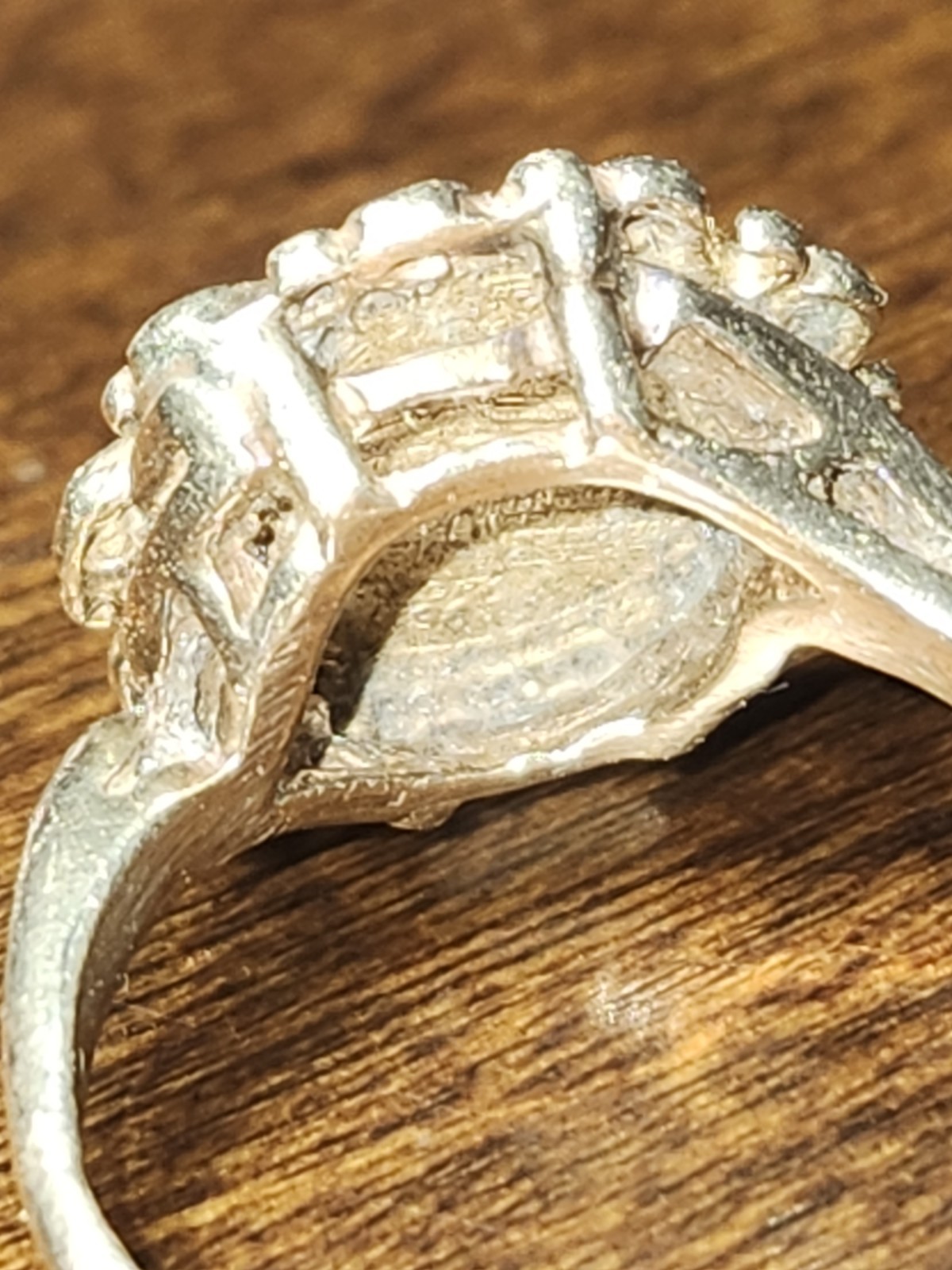10kt Yellow Gold Vintage 1983 Chinese Panda Coin Ring 3 grams Size 6.5