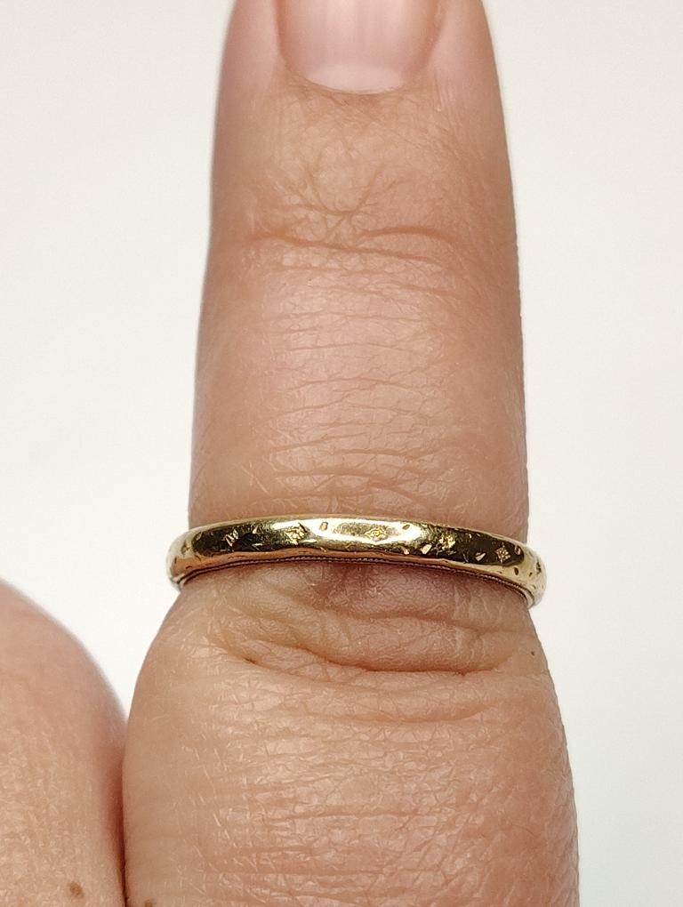 10K Yellow Gold Lady’s Wedding Band 1.95G sz 7.25 (SB1116518)