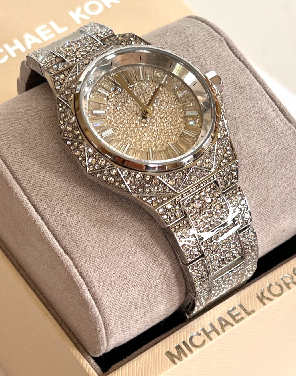 MICHAEL KORS MK4691 Raquel Pave Women’s Silver-Tone Crystal Pave Watch BNIB $495