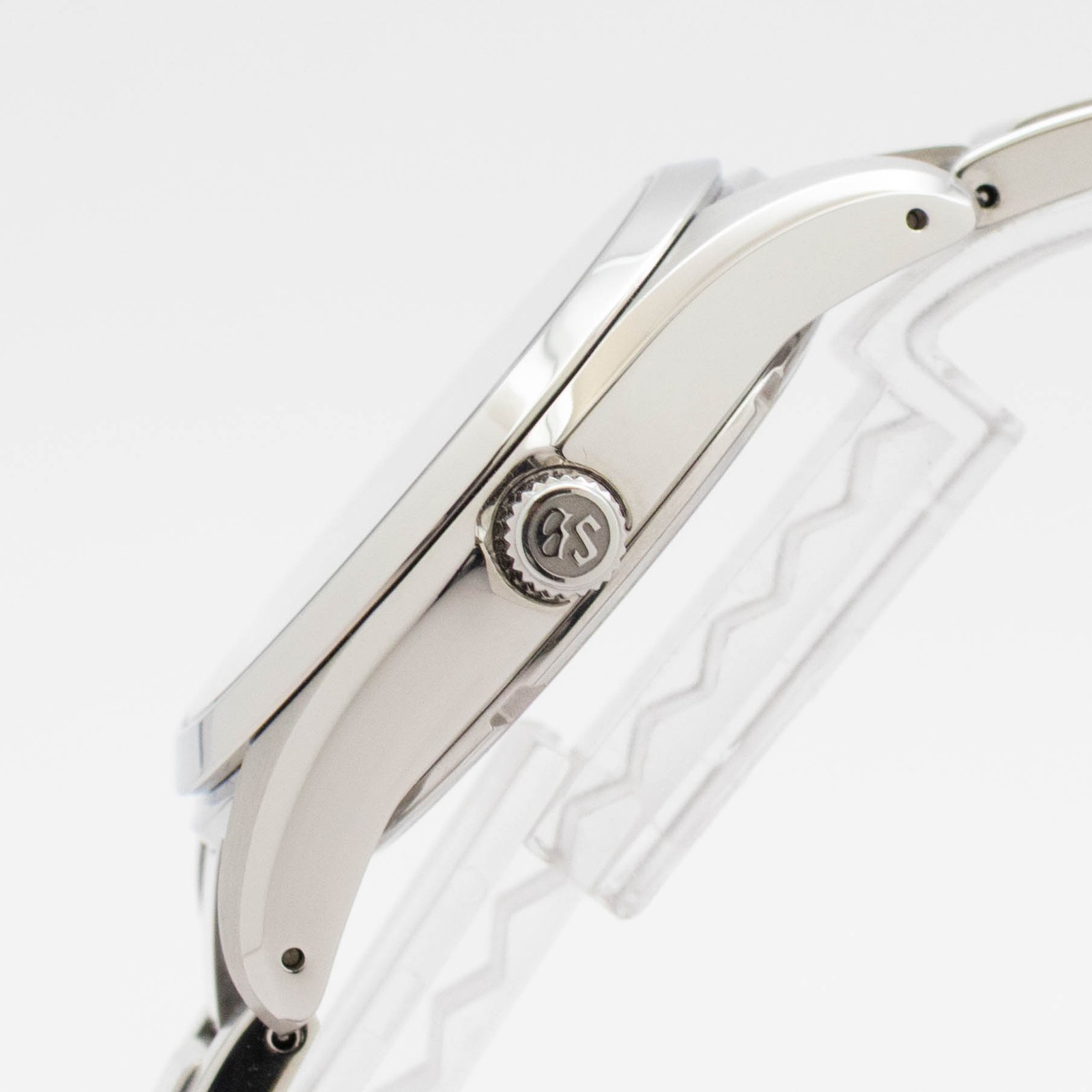 SBGX059 White Dial Quartz Watch