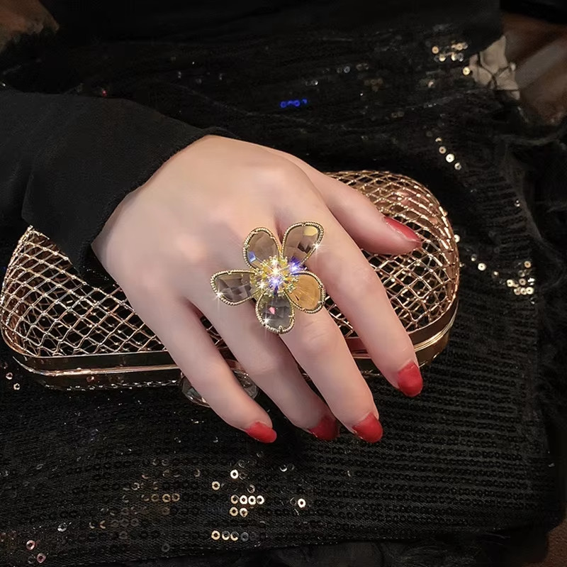 Luxury Crystal Flower Big Open Ring for Women Fashion Party Summer Holiday