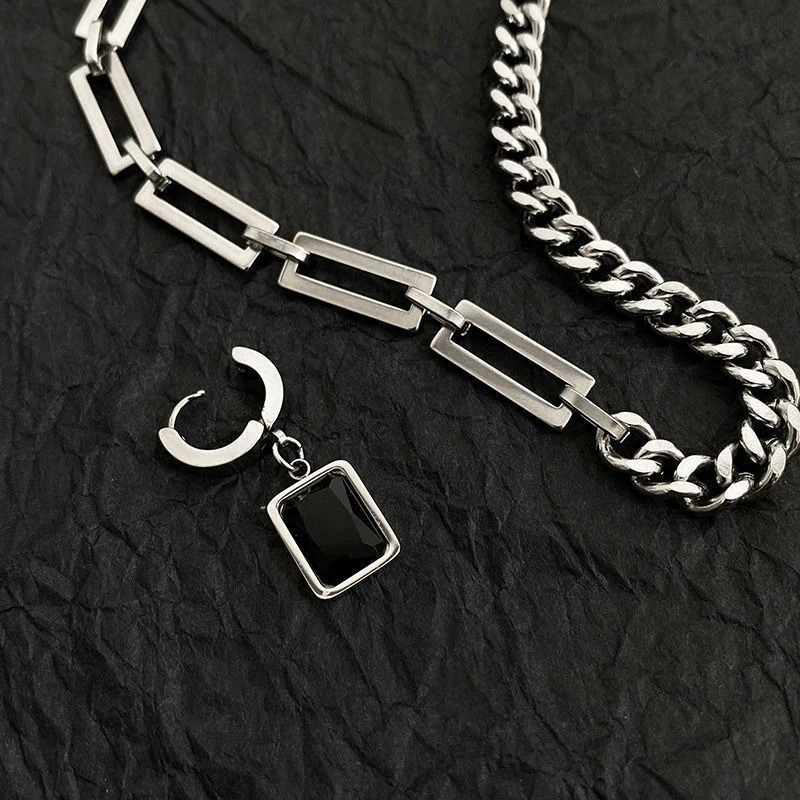 /Creative Hip-hop Tide Brand Simple Black Square Earrings Pendant Necklace Men’s