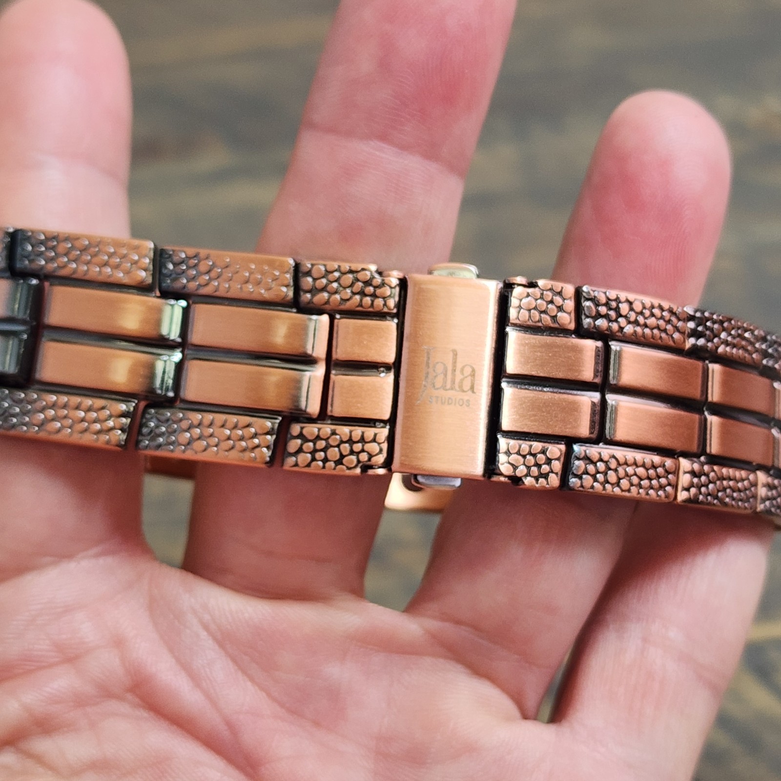 Pure Copper Magnetic Bracelet 42 Magnets 22.5 mm Wide Adjustable Butterfly Clas