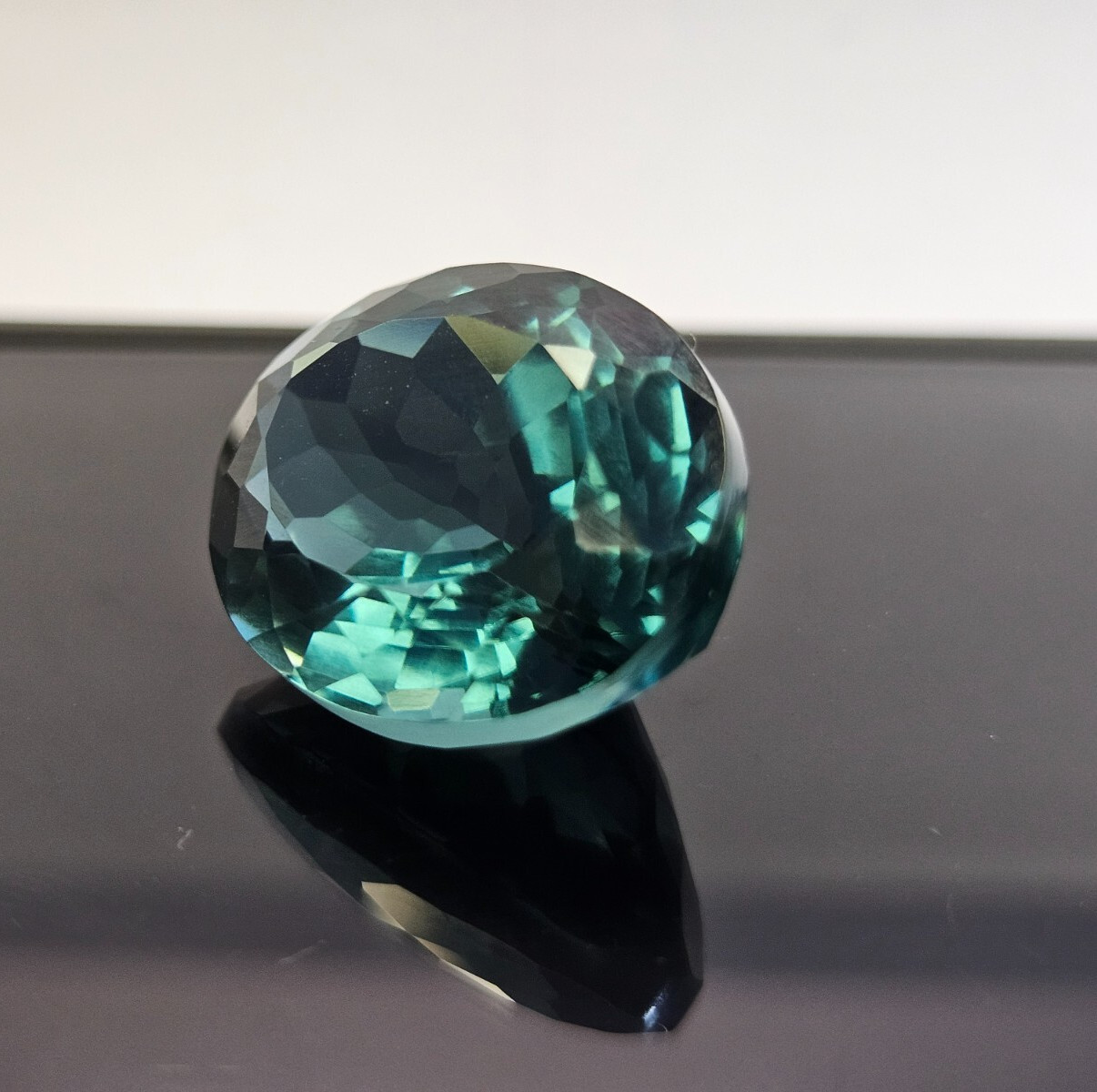 Oval Cut 20-21 Ct Teal Blue Tourmaline Natural Loose Gemstone For Pendant Making
