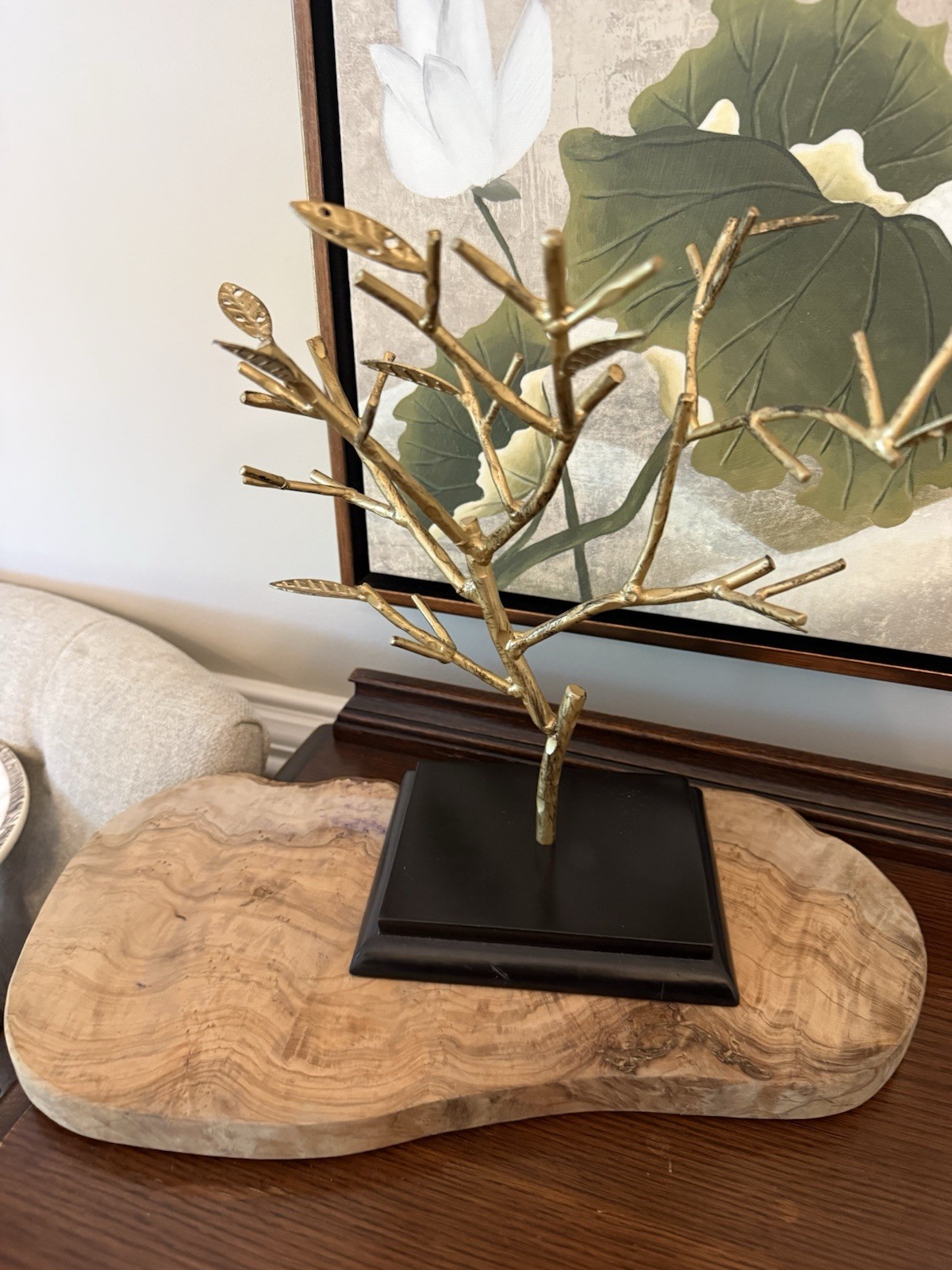 Gold Tone Metal Tree Stand Heavy Base Jewelry Organizer Home Decor 12x11x5”