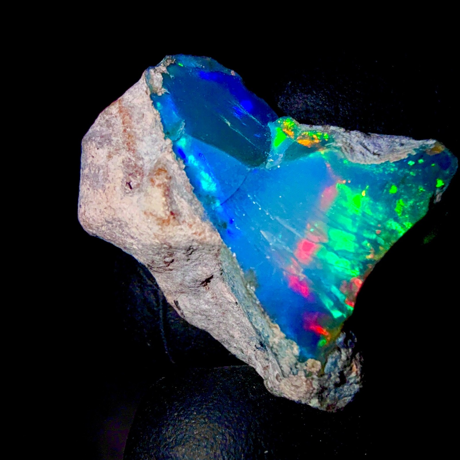 Ethiopian Fire Opal, dry opal rough, Natural Black opal gemstone 19.7Ct 24×15 mm