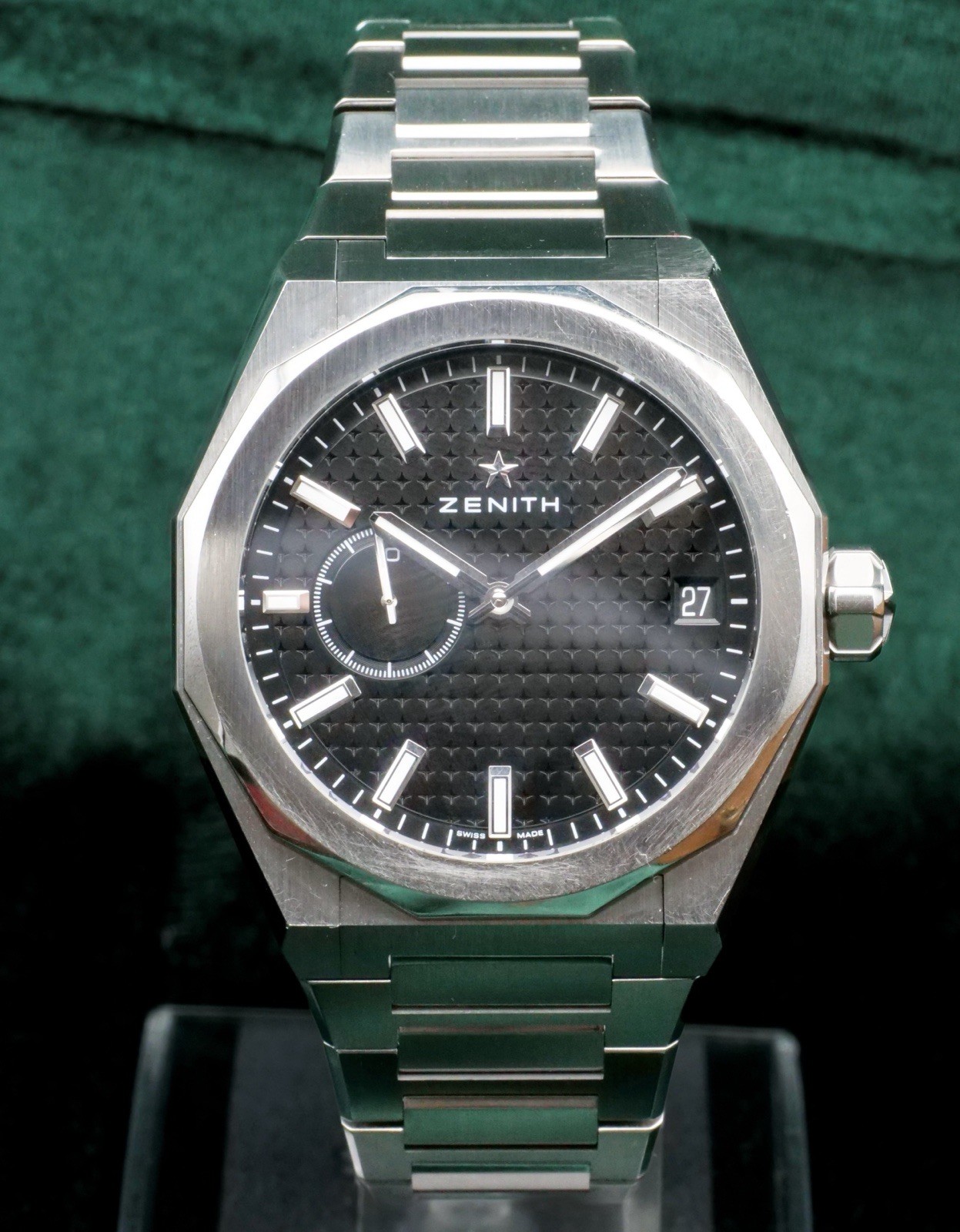Zenith Defy Black Dial 41mm Stainless 03.9300.3620/21.I001 Complete Full Set