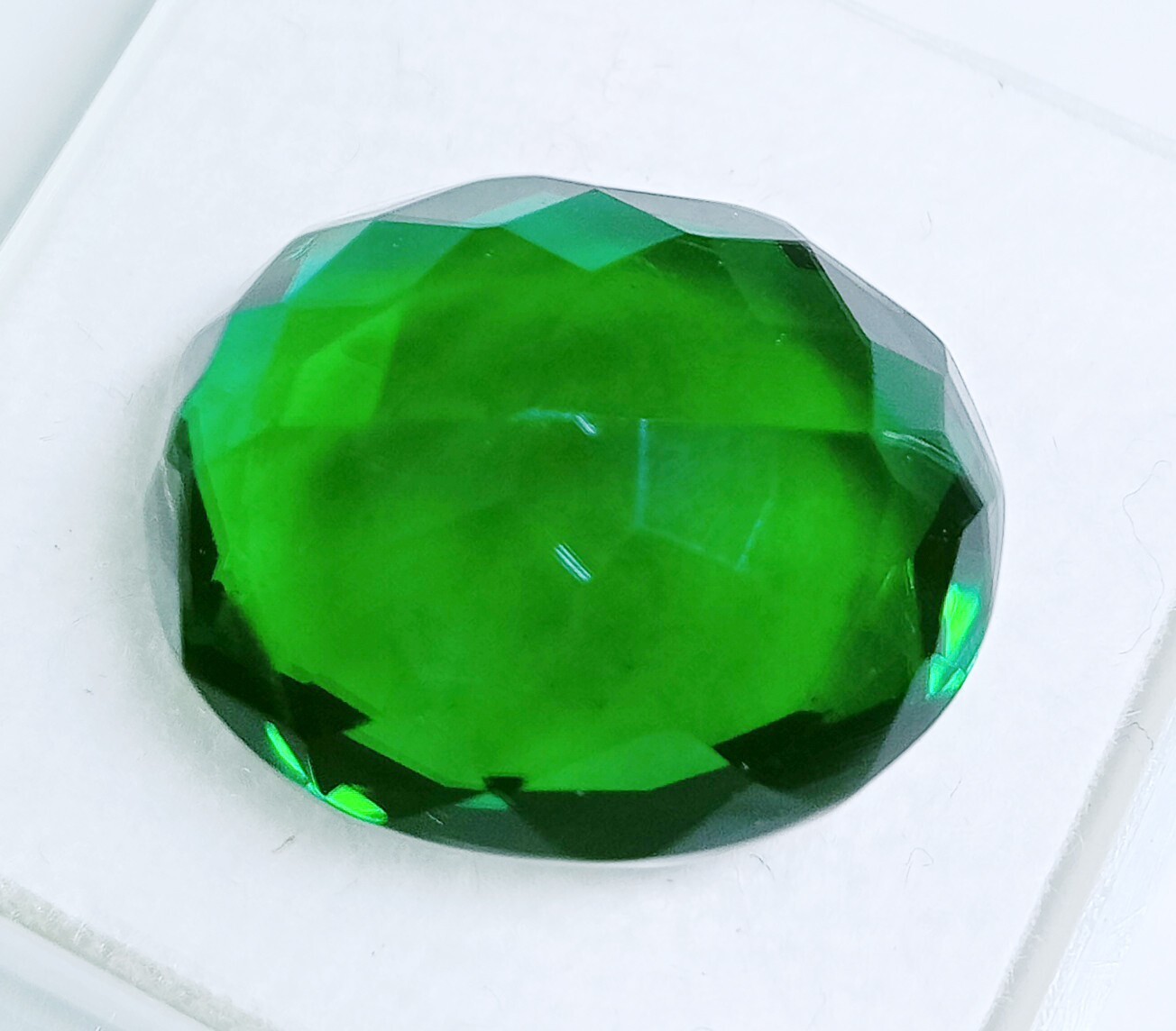 Superb 14.25 Ct Tourmaline Excellent Green Color Oval Shape Loose Gemstone AAA