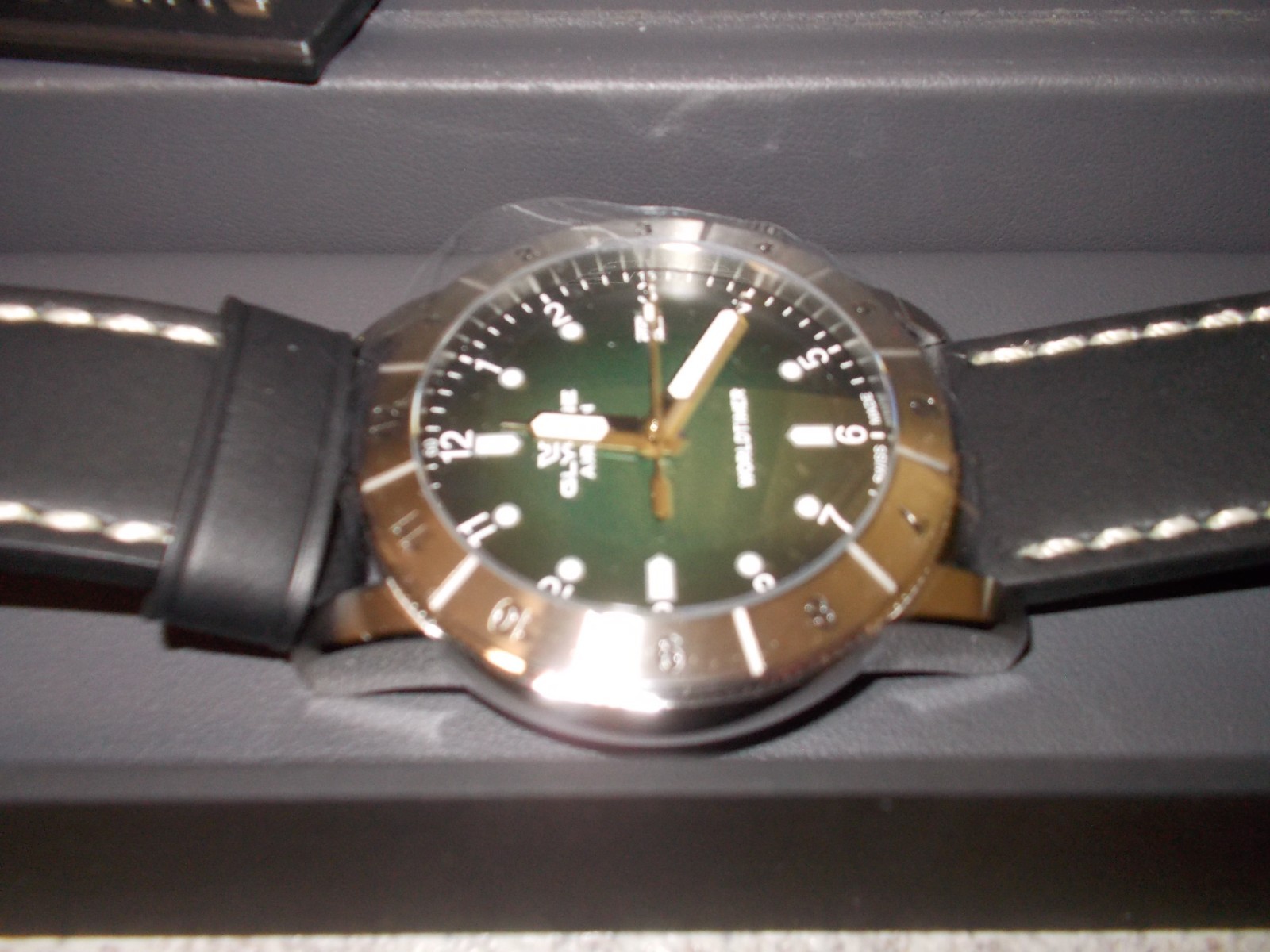 Glycine Airman Contemporary Worldtimer Quartz Green Dial Men’s Watch