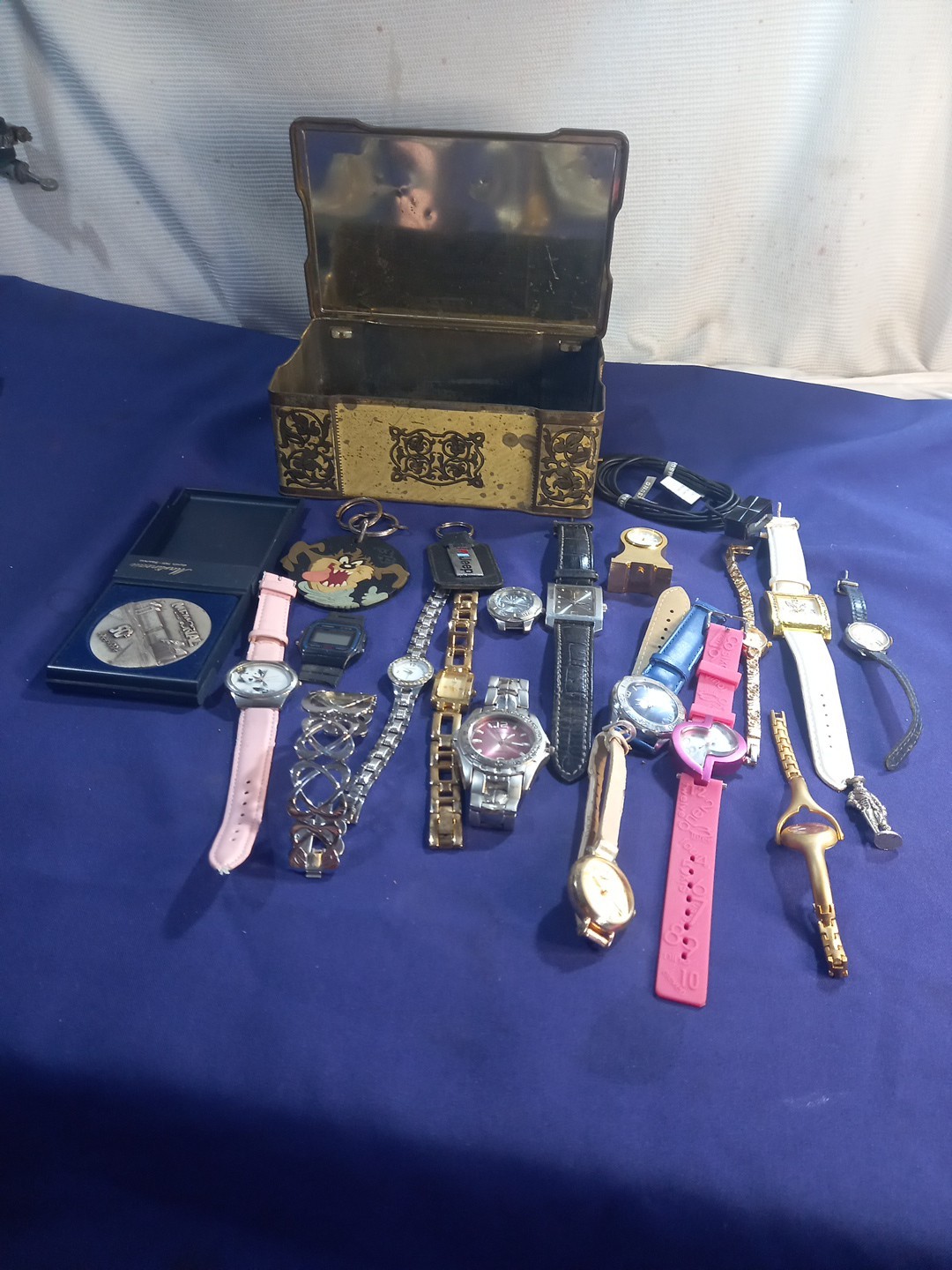 Vintage Tin With Watches Etc Joblot
