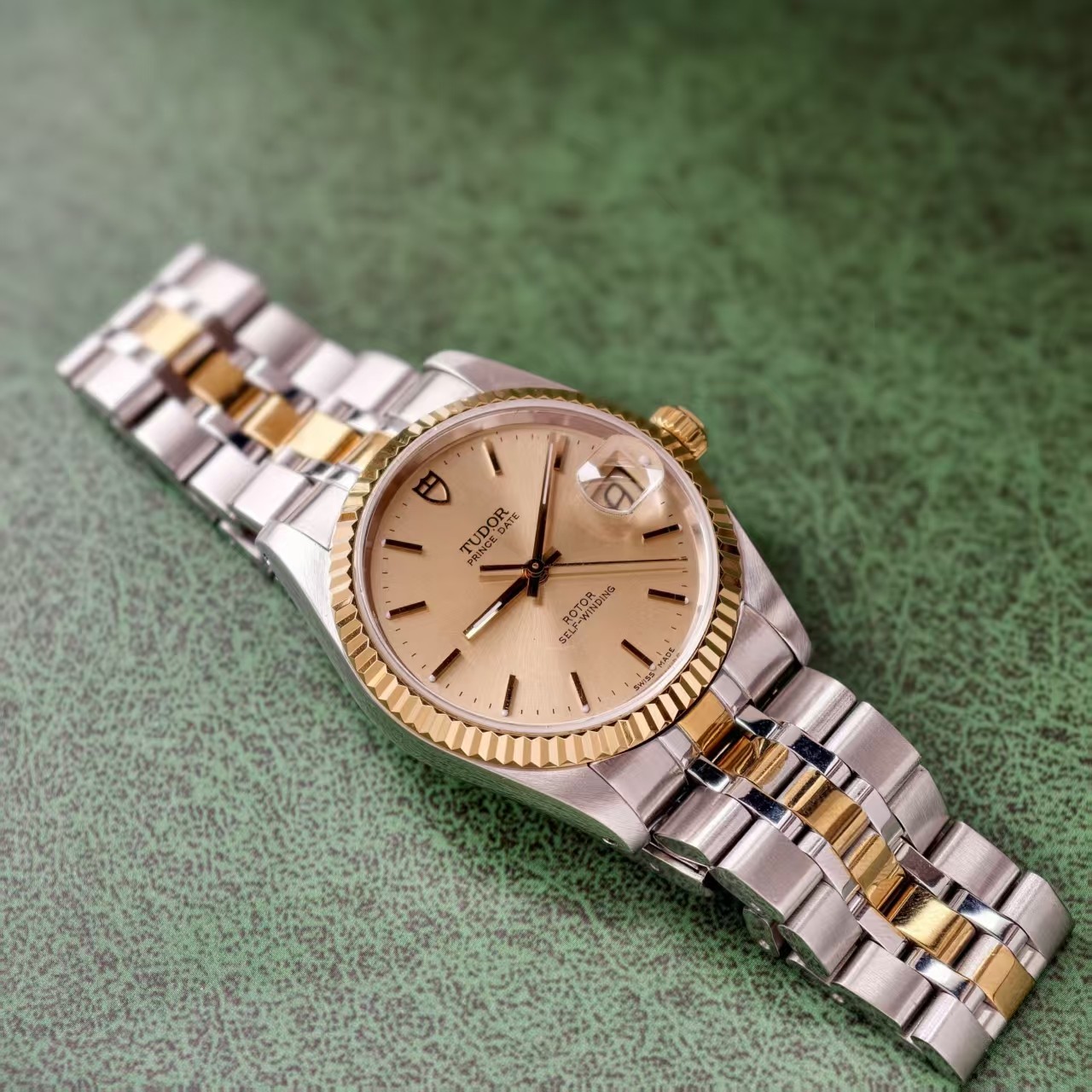 Tudor Champagne Dial Prince Date 74033 Men’sWatch Automatic 34mm Champagne Scale
