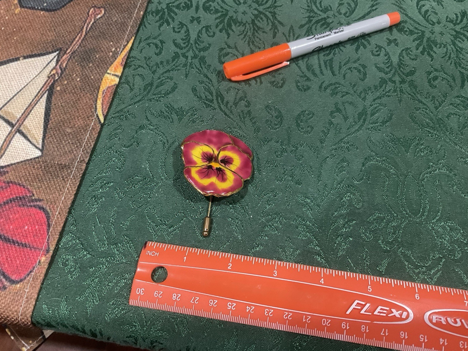 24K Gold-trim Lacquer Dipped Violet Real Pansy Gold-tone Brooch
