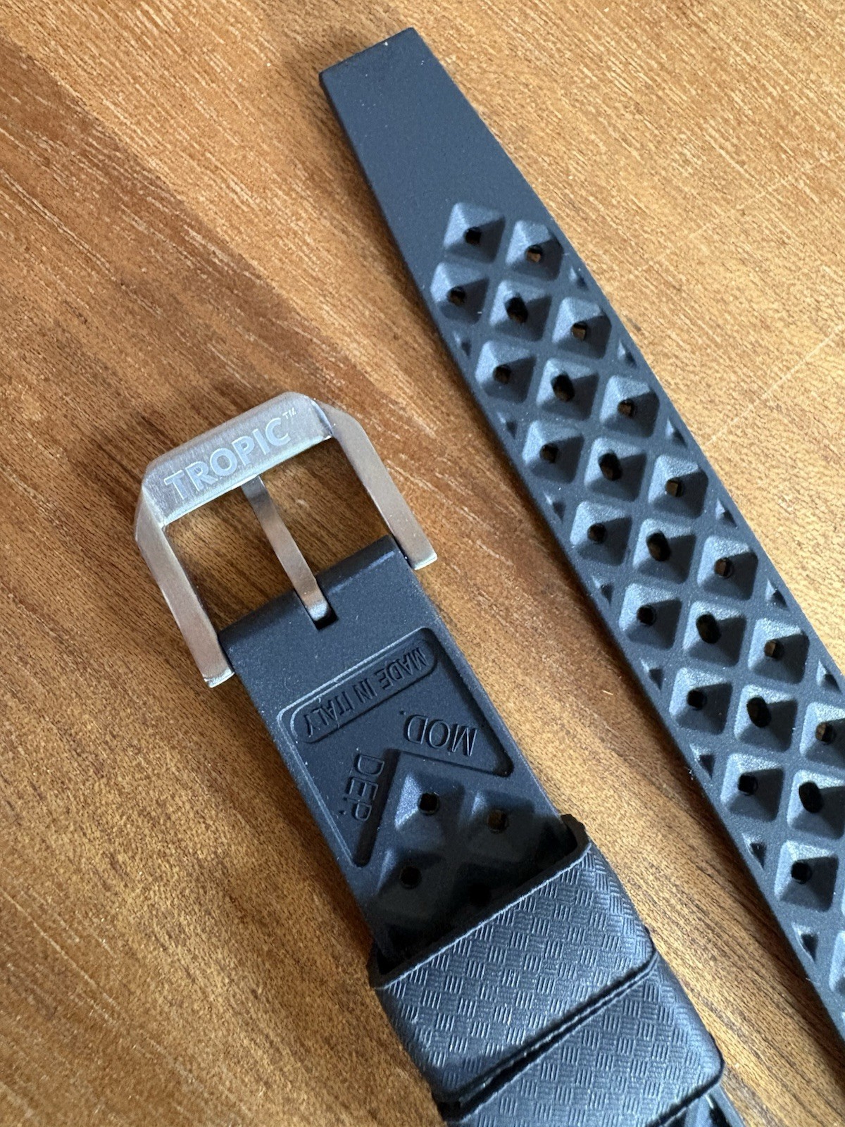 Genuine Tropic Brand 20mm Anthracite Grey Rubber Watch Strap