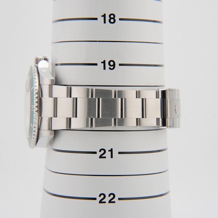 ROLEX Submariner Date 126610LV Box/Paper
