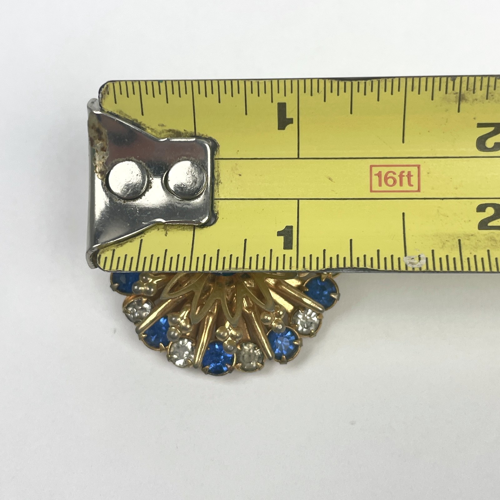 VTG 50s 60s Gold Tone Sunburst Medallion Brooch Blue Clear Rhinestone Pin