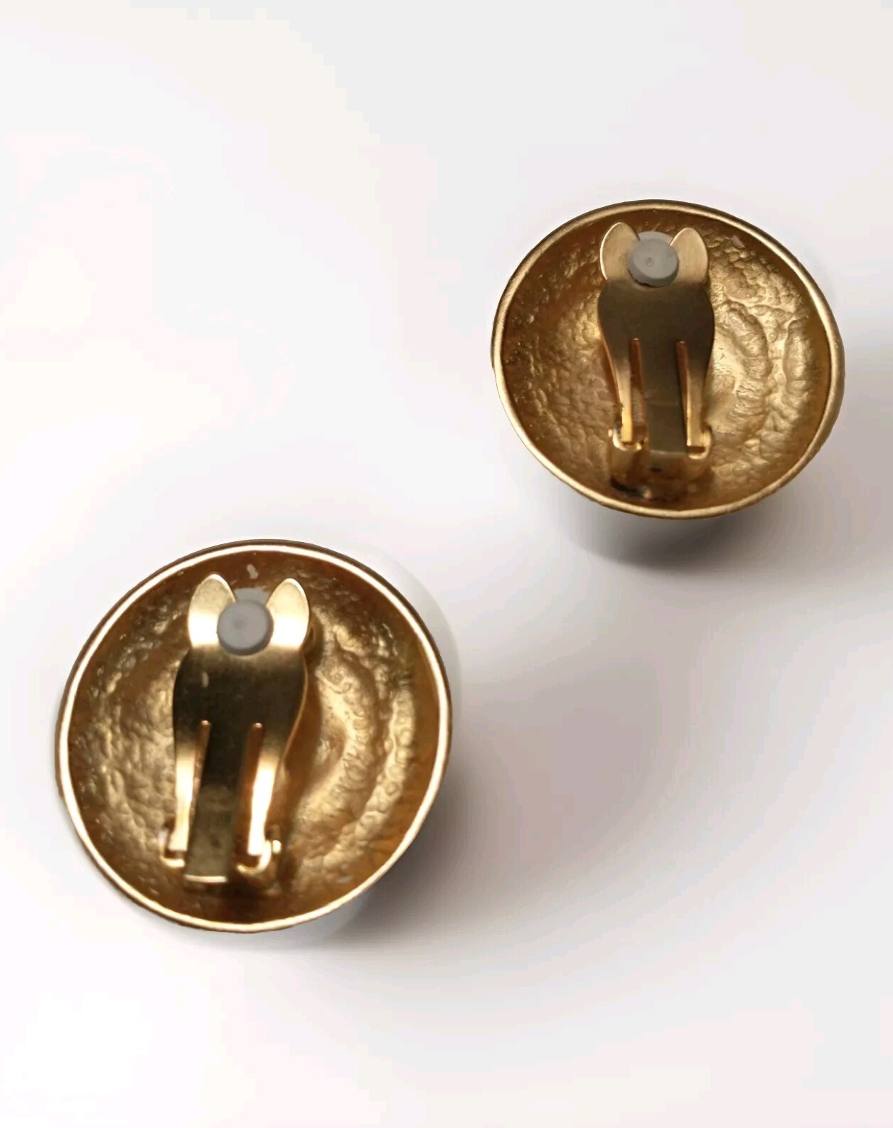 Vtg Earrings 80’s ART DECO/NOUVEAU CLASSY Swirled BRUSH Matte GOLDTONE RARE Clip