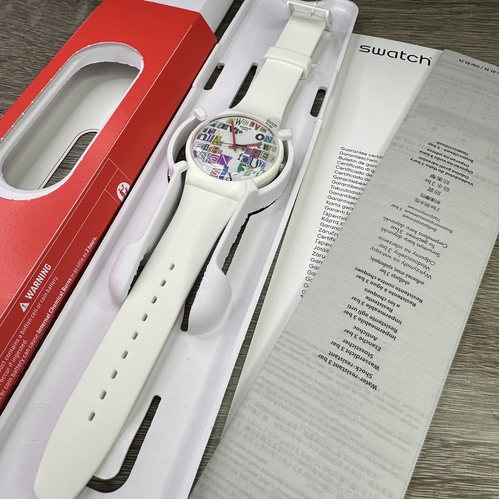 NEW✅LIMITED EDITION✅ Swatch MULTI COLLAGE White Fun 41mm Watch SUOW132