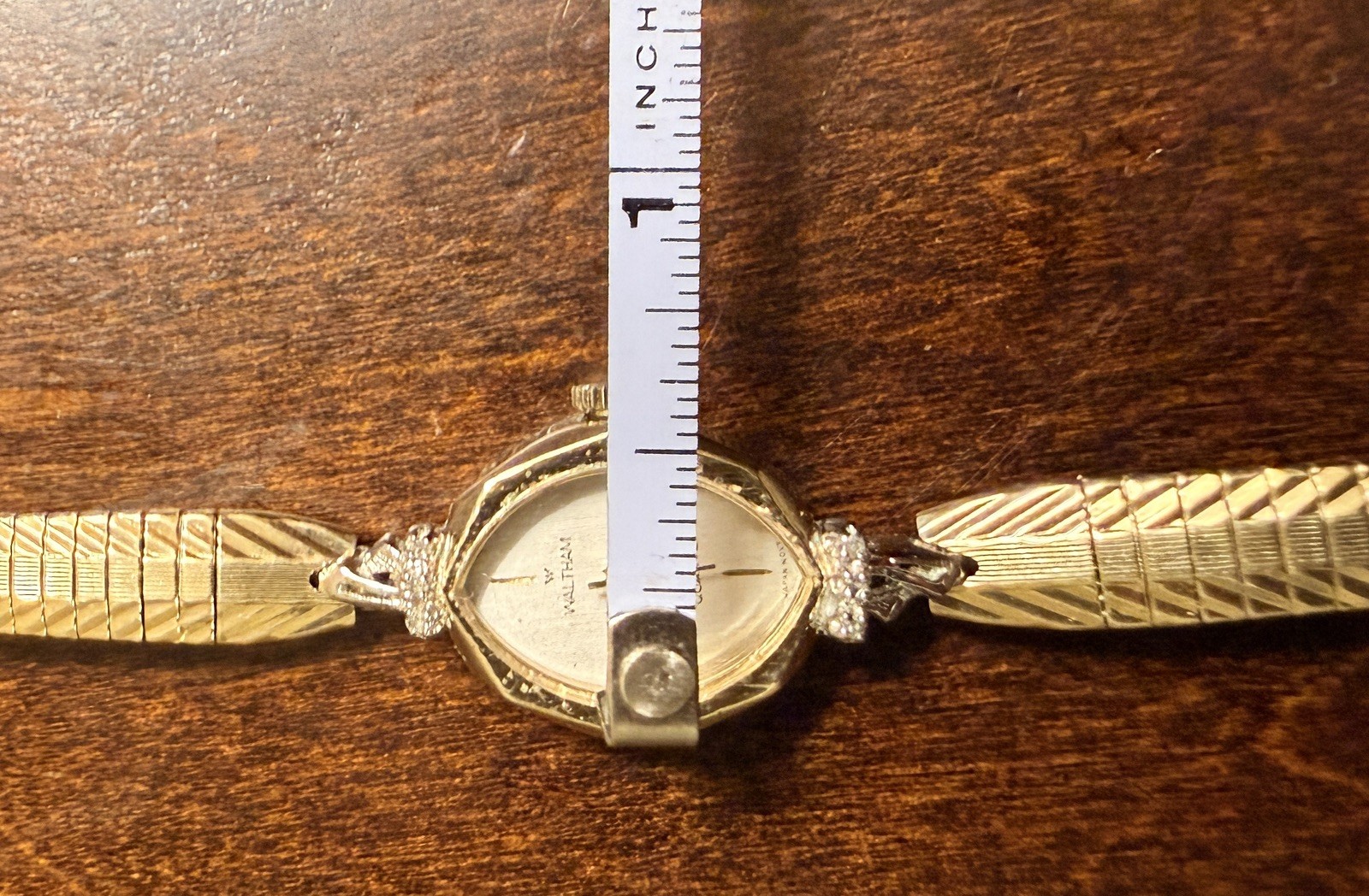 Vintage Waltham Japan 10K Gold Fill Ladies / Girls Quartz Watch with new battery