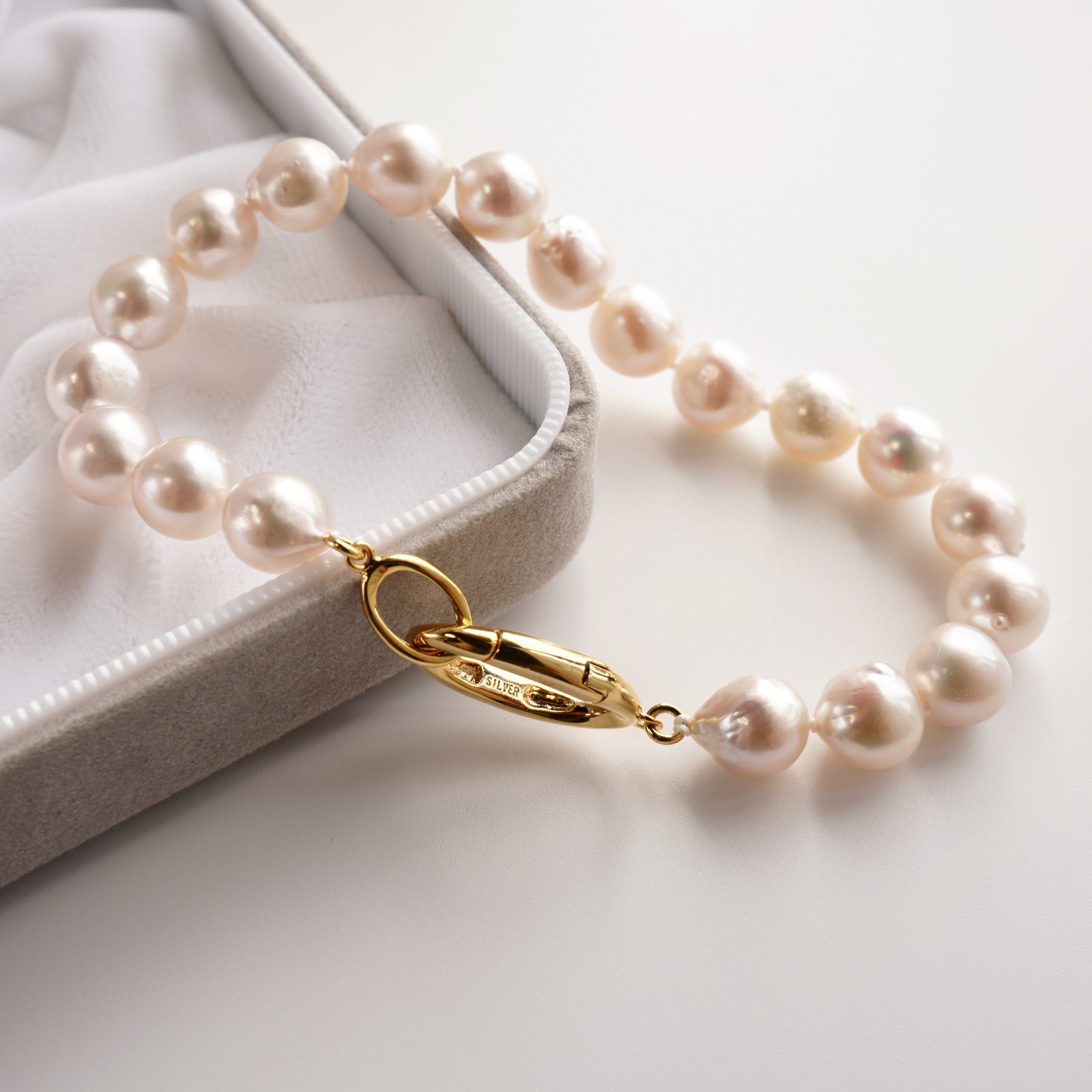 8-8.4mm Baroque White Japanese Akoya pearl Bracelet Sterling Sliver Clasp, 8″