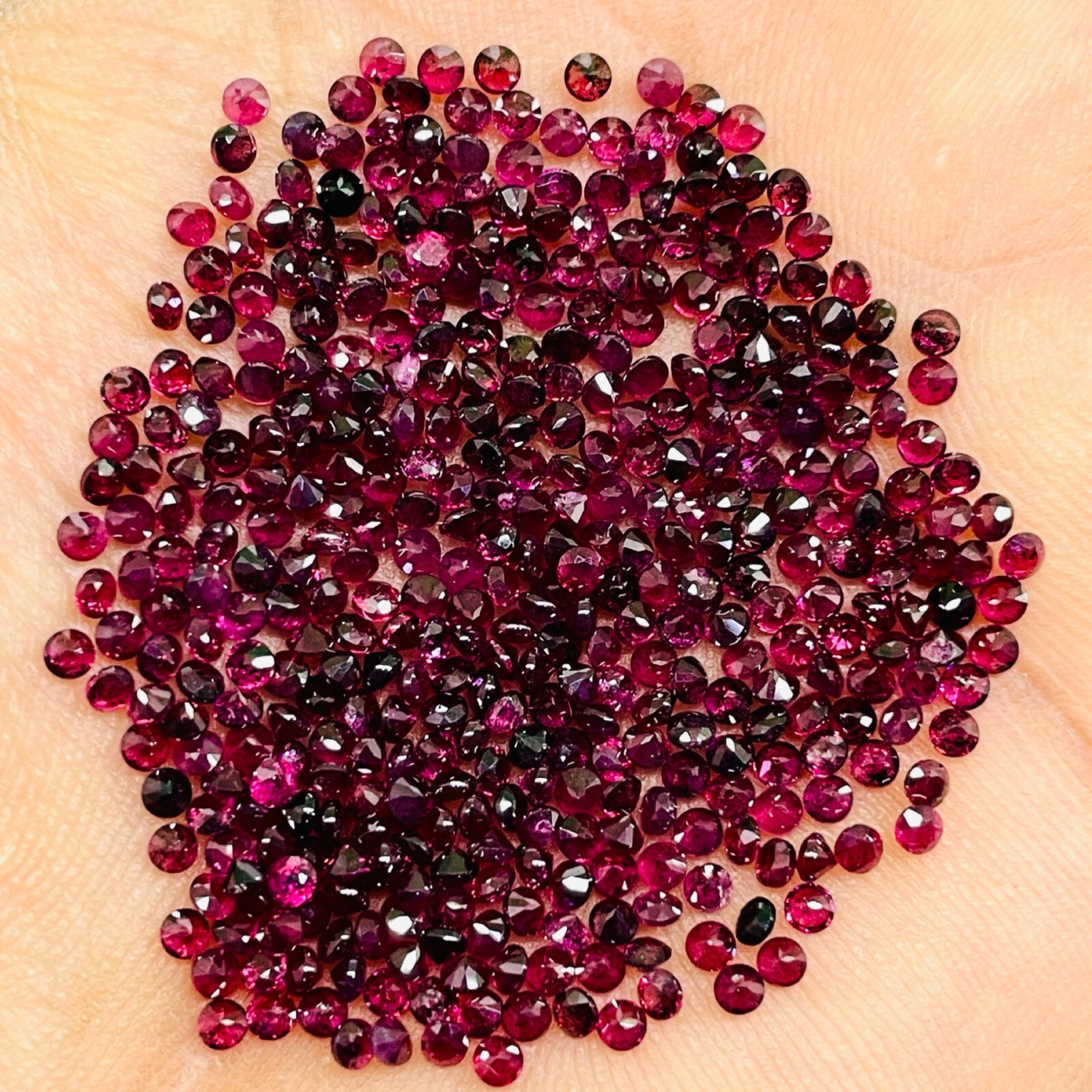100 Pcs Natural Rhodolite Garnet 2.25mm Round Cut Loose Untreated Gemstones Lot