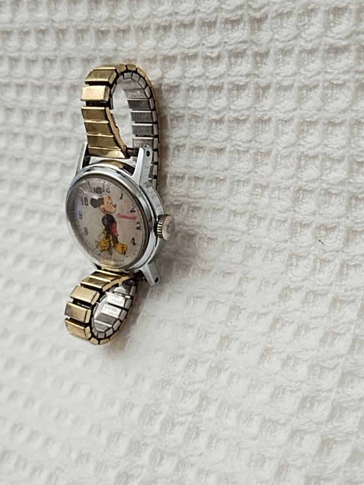 Vintage – Ingersoll Mickey Mouse Young Ladies Watch- Wind-up – For Parts Or Repa