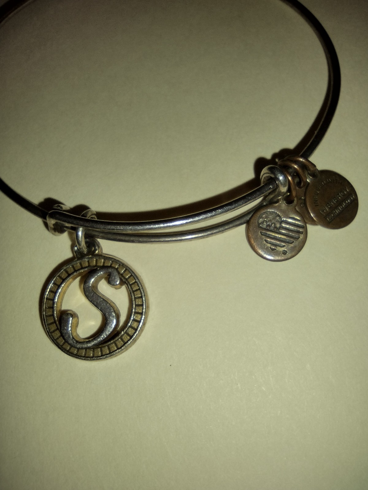 alex and ani energy bracelets Initials C, K, M, M, S-Lot of 5, color varies
