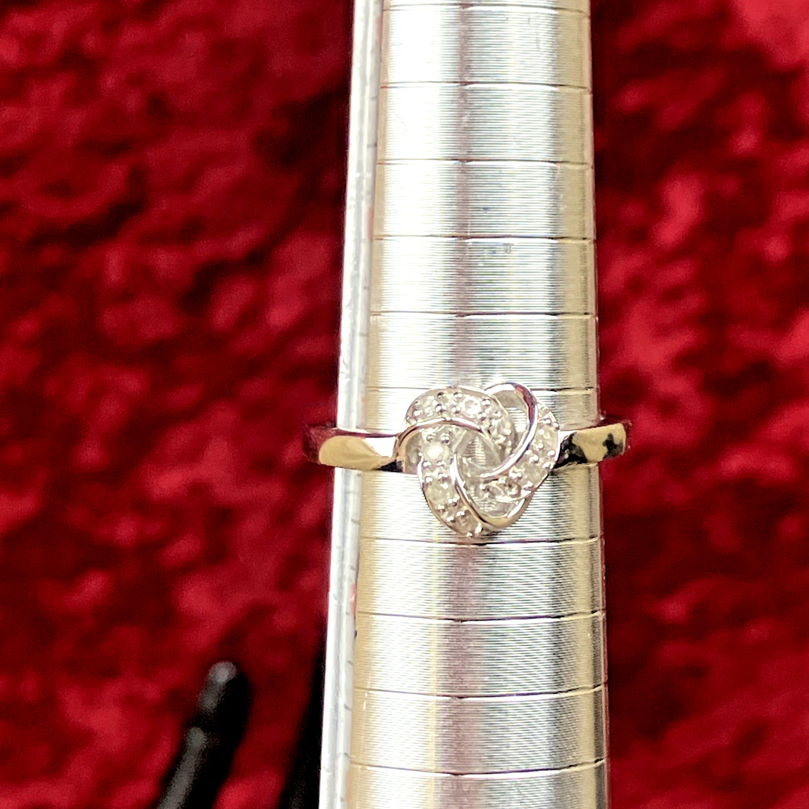 Macy’s Diamond Love Knot Ring Sterling Silver 1/10cttw Size 7 Orig. $100