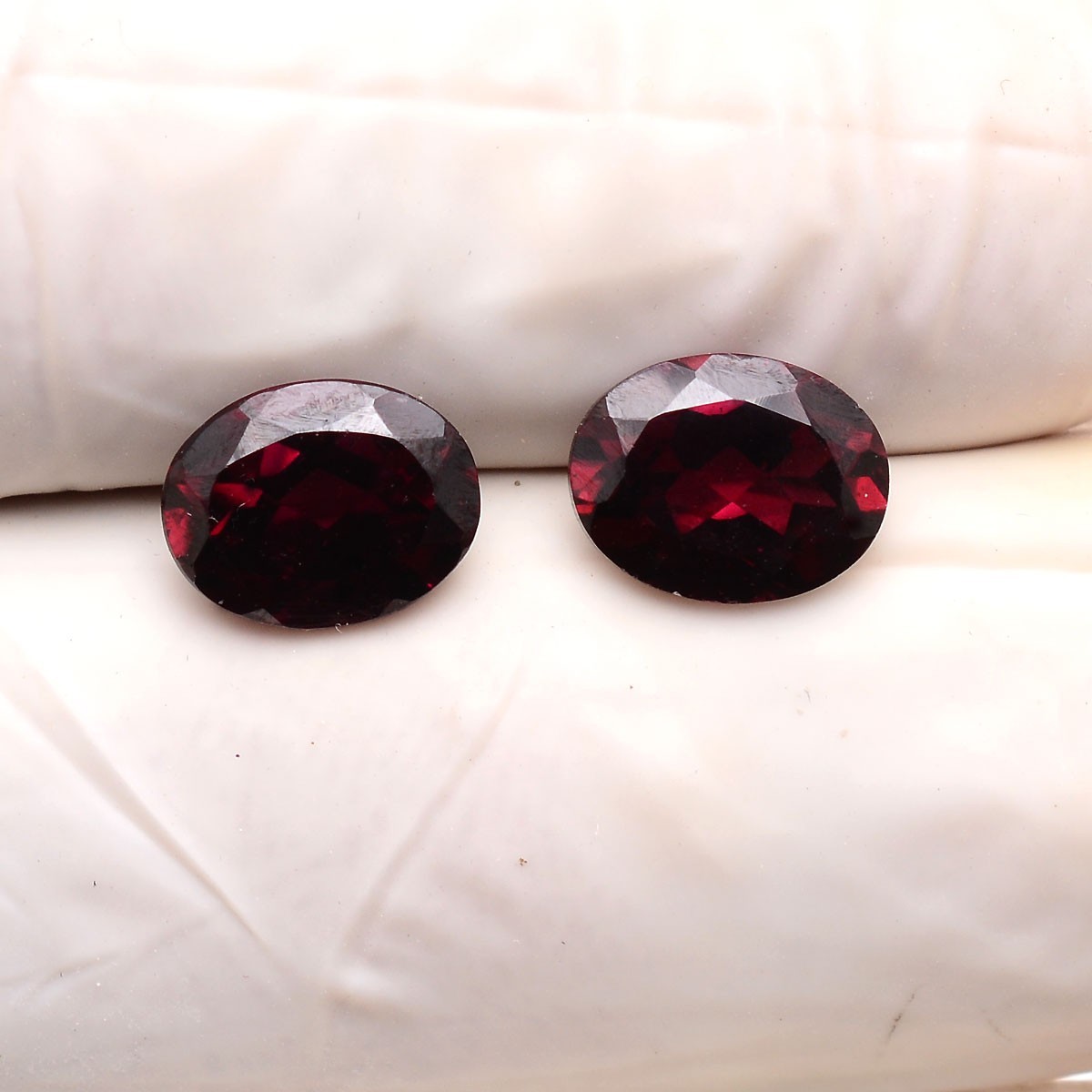 VVS 2 Pcs Natural Rhodolite Garnet Top-Grade 9mmx7mm Oval Cut Loose Gemtones Lot