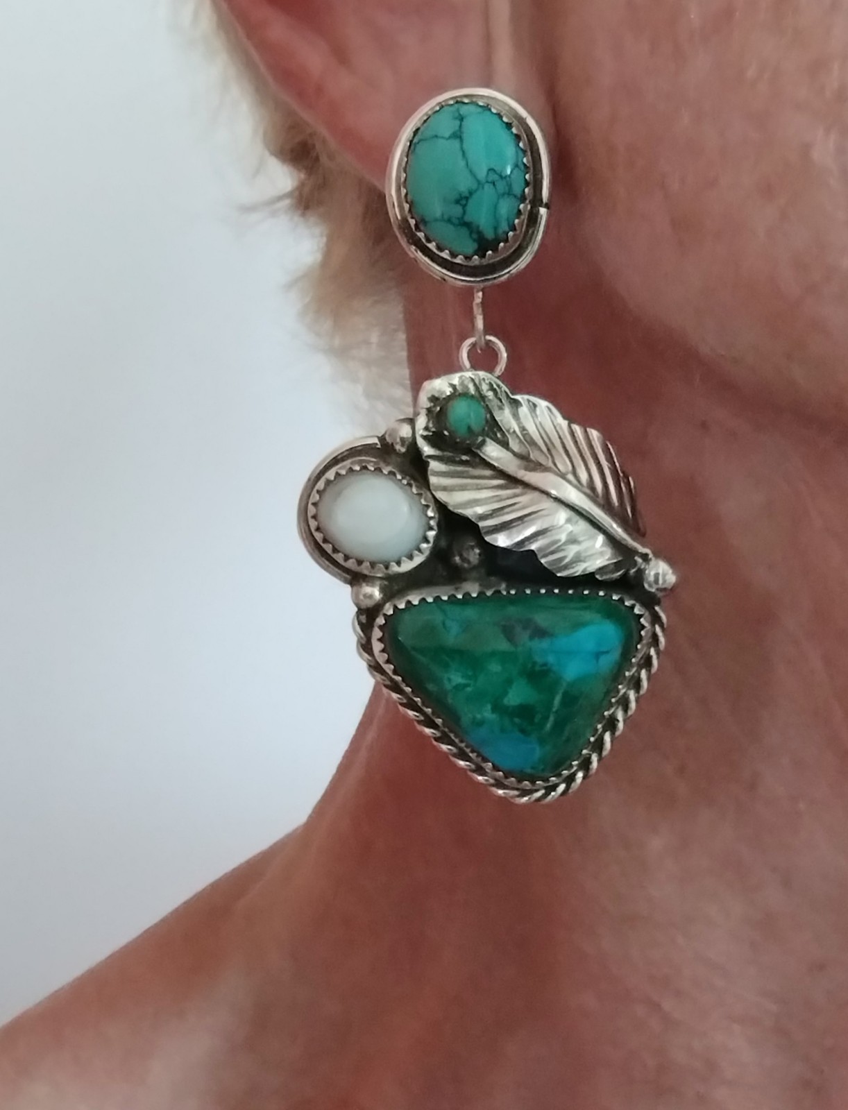 NAVAJO TURQUOISE DANGLING EARRINGS 2.5″ Long /Sumptuous Rich Unique/Touch Of MOP