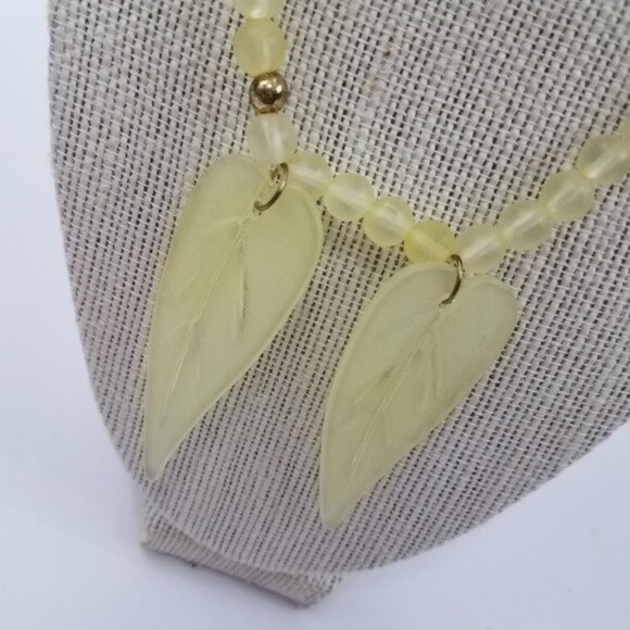 Necklace leaf green beaded transparent gold tone see through statement