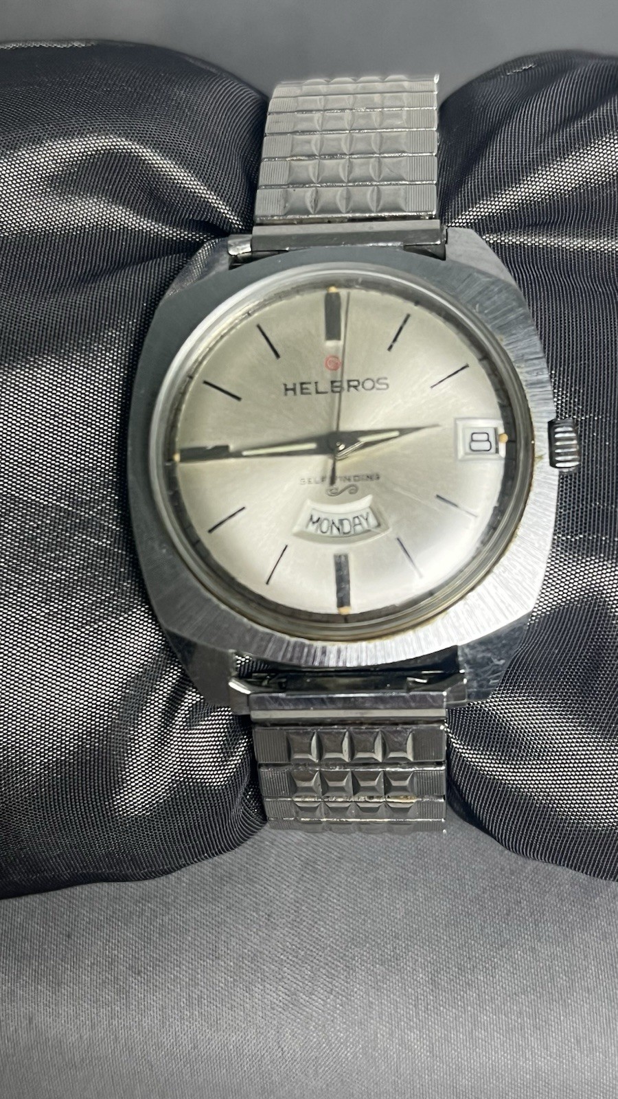 Helbros Selfwinding Vintage Men’s Automatic Day-Date With Stretch Band