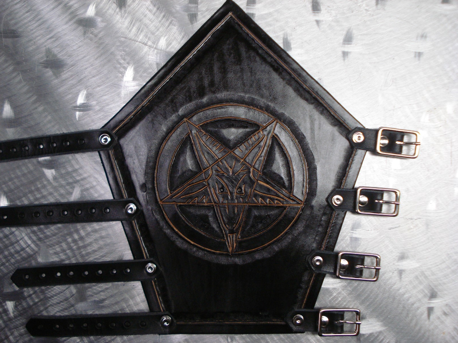 LEATHER CARVED PENTAGRAM GAUNTLET. BLACK METAL (MDLG0165)….. THY PRIMORDIAL