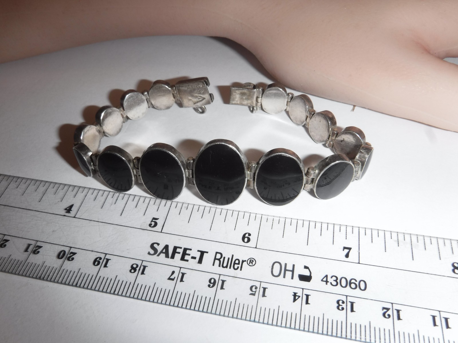 Estate ACLEONI Sterling Silver 980 Oval Link Bracelet Onyx 7 1/2″ Signed