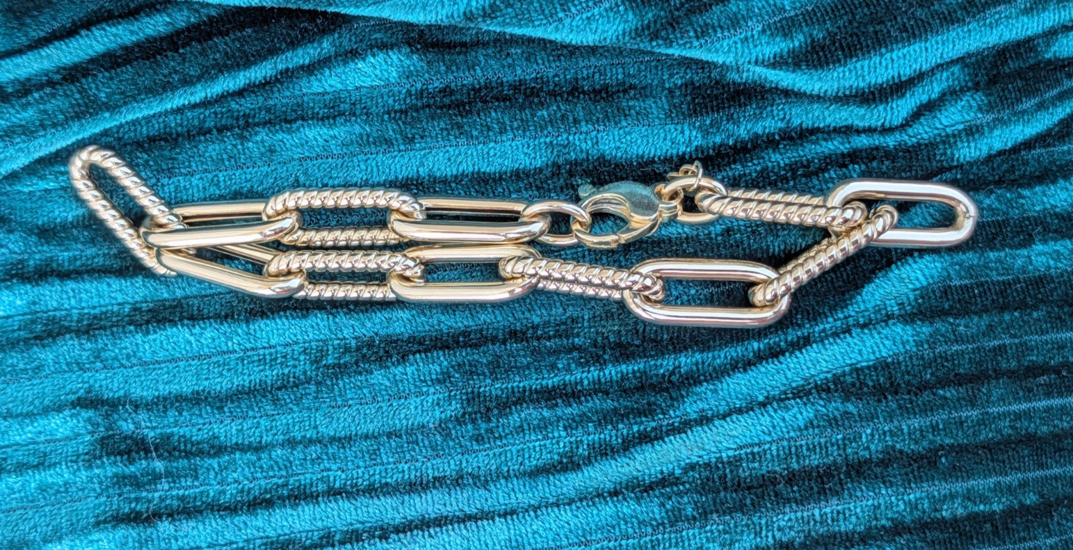 14K Yellow Gold Polished and Textured Paperclip Link Bracelet 8″ 6.82g Hollow