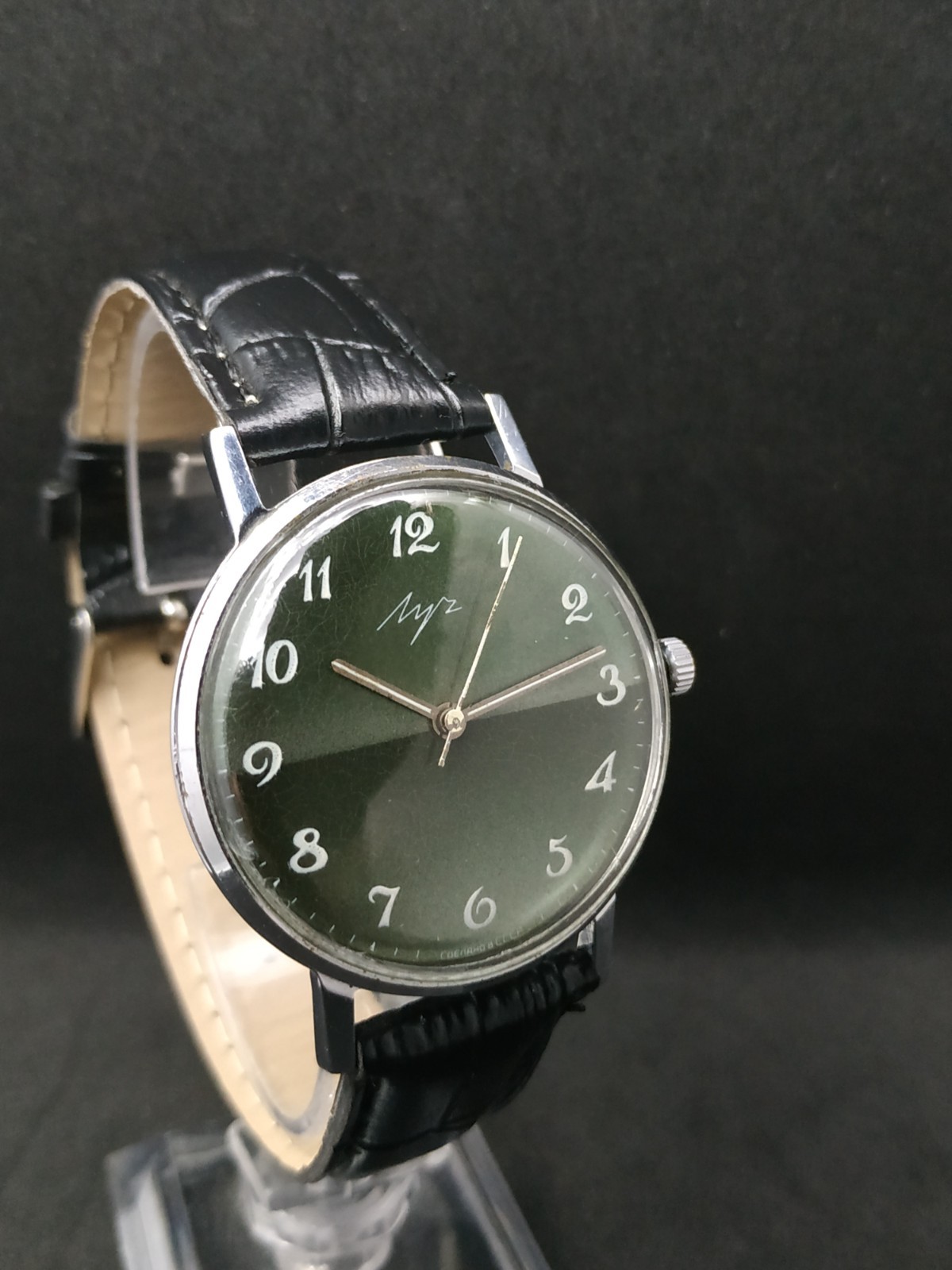 Retro Men’s Watch Luch Slim USSR Mechanical 2209 SERVICED Vintage Soviet Casual