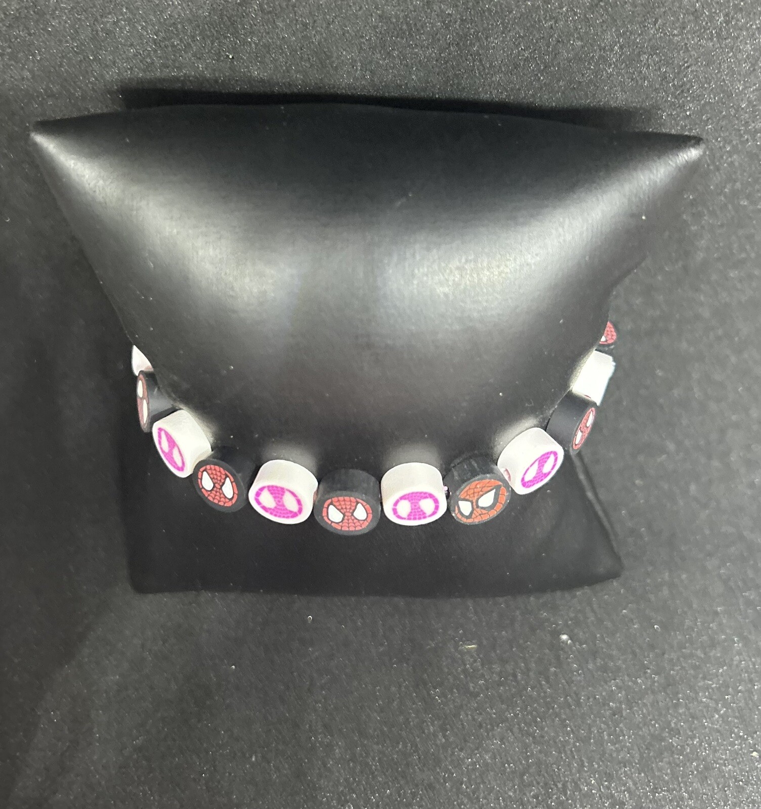 Spiderman & Gwen Stacy (Superhero) Heishi Bracelet