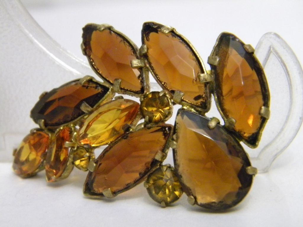 Brooch Czech Jewelry Brooch Czechoslovakia Vintage Jablonex, gift e341