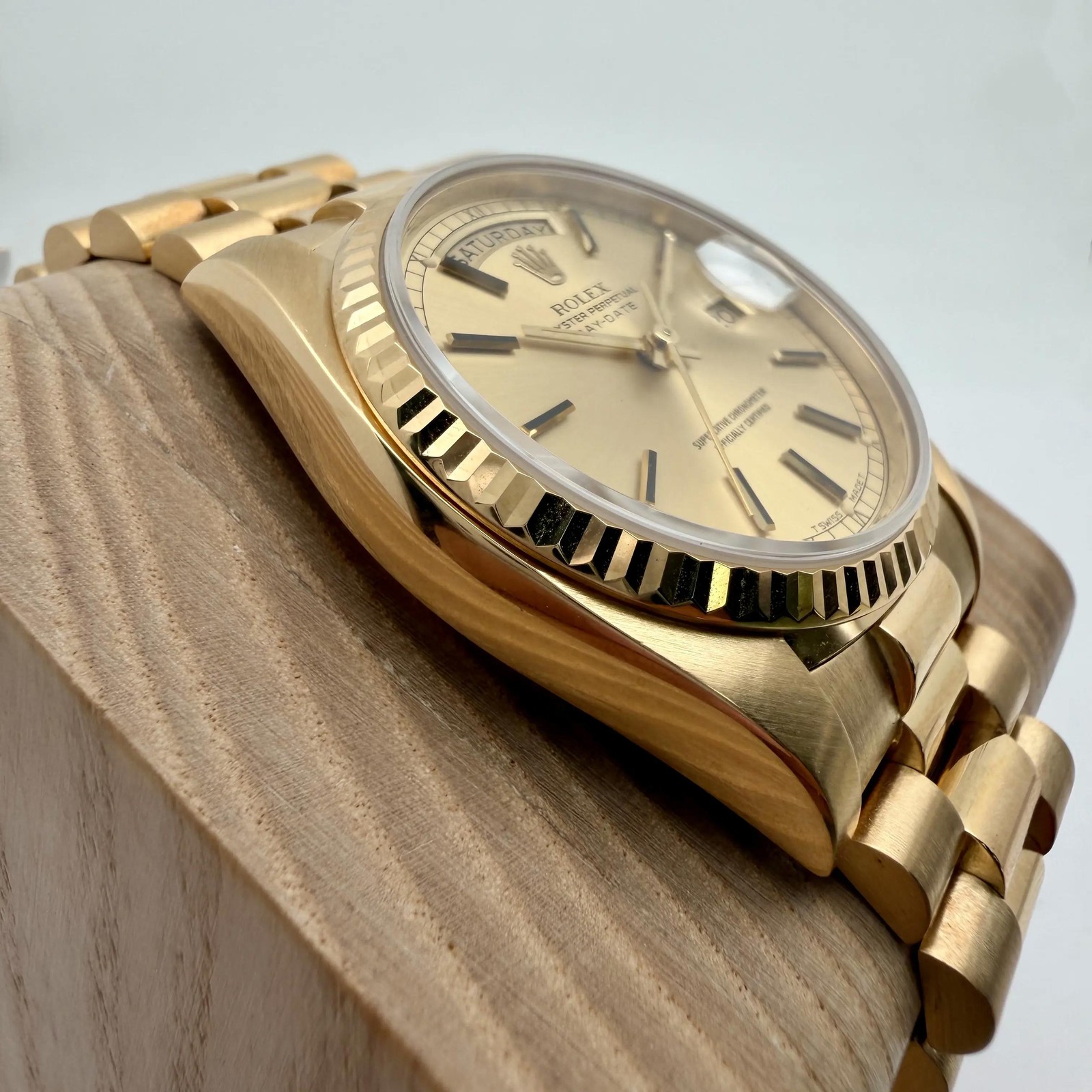 Rolex President Day-Date 36mm 18038 18K Yellow Gold Champagne Dial Men Watch
