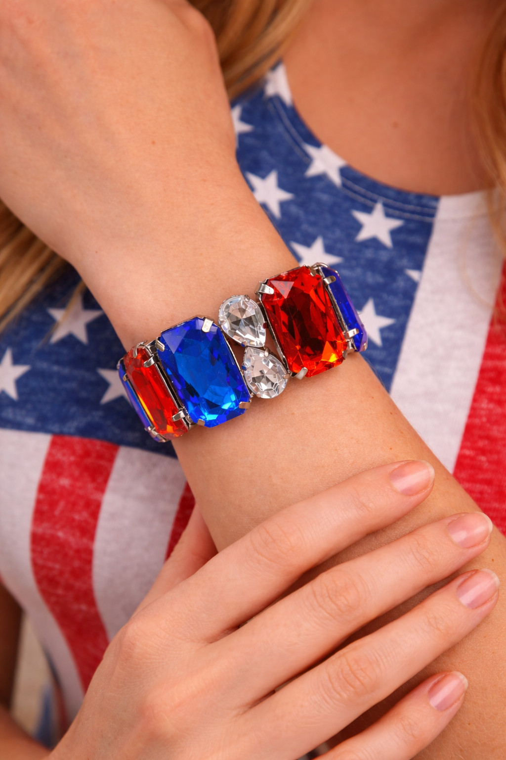 Red White Blue Bracelet Patriotic Acrylic Bling Beaded Stretch Bracelet