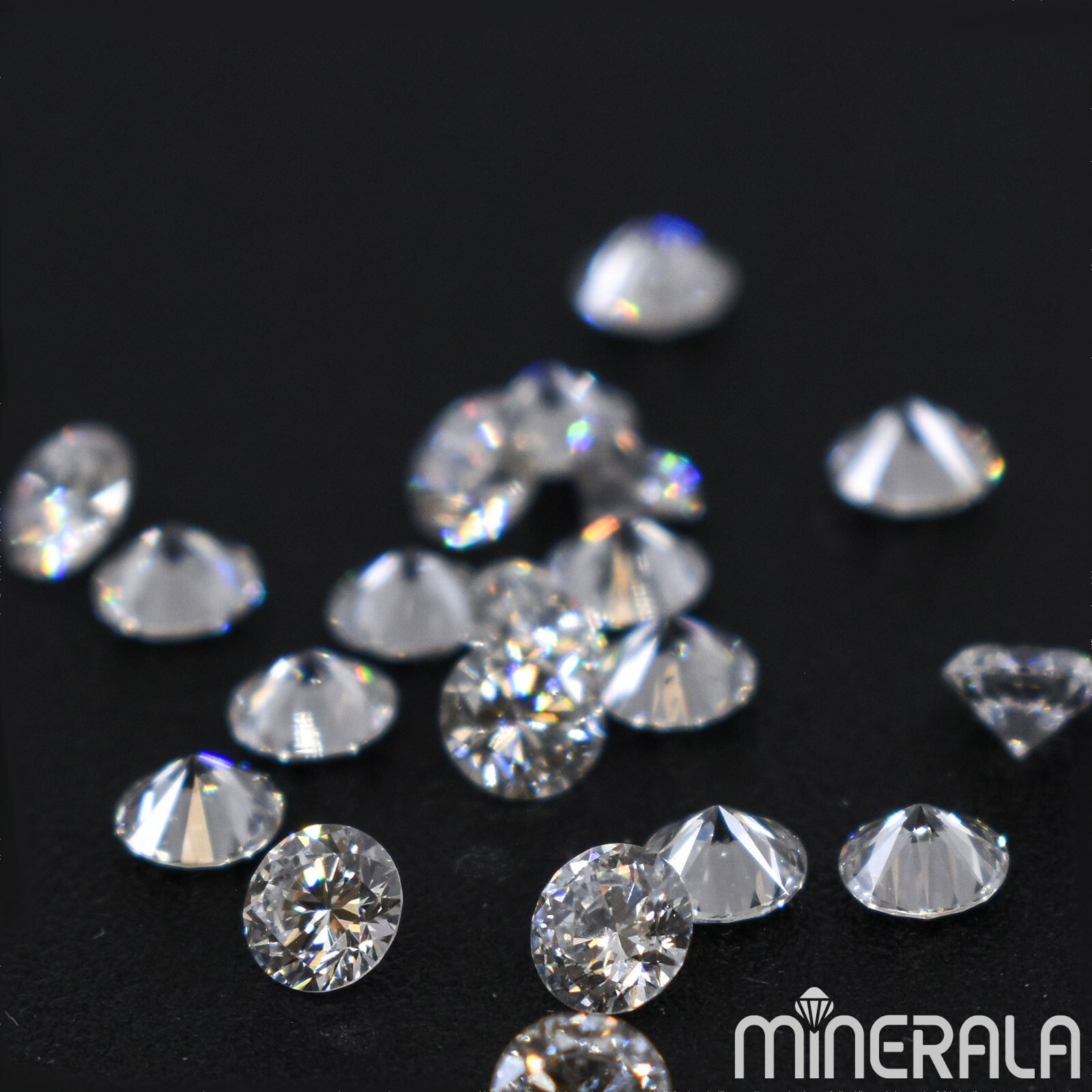 CVD LAB GROWN DIAMONDS FACETED ROUND SHAPE D-F VS GEMSTONE 2.50mm-3.80mm WP0274A