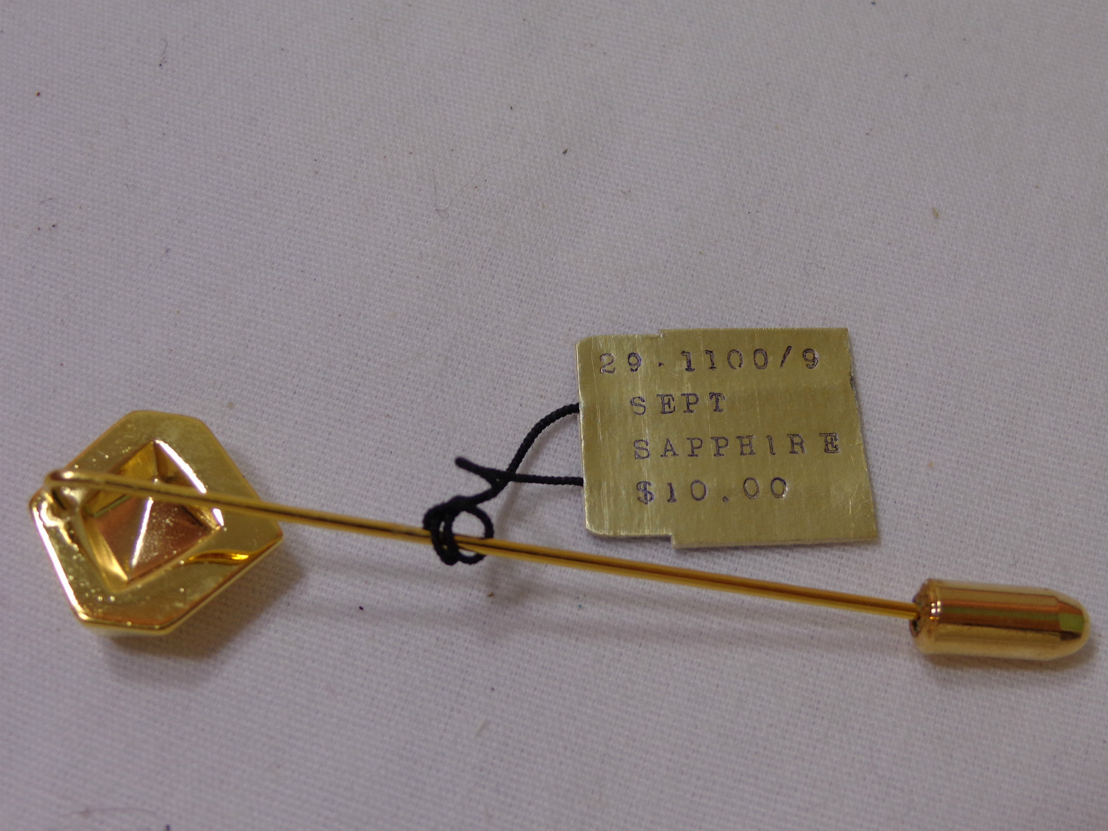 VINTAGE GOLD TONE NOS PIERRE CARDIN STICK PIN TIE BIRTH STONE SAPHIRE SEPTEMBER