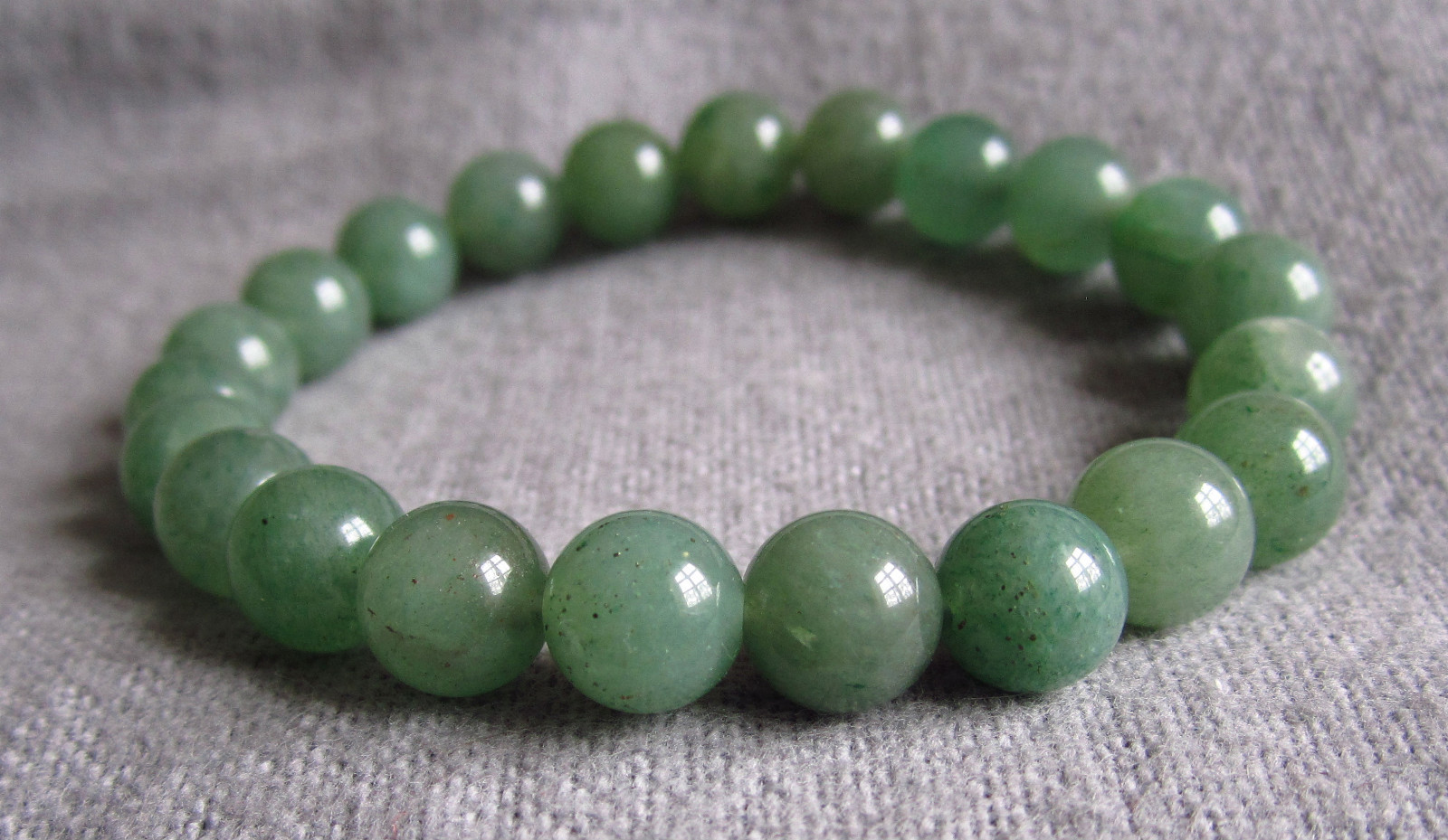 Aventurine bracelet in medium green 8m/15-23cm elastic