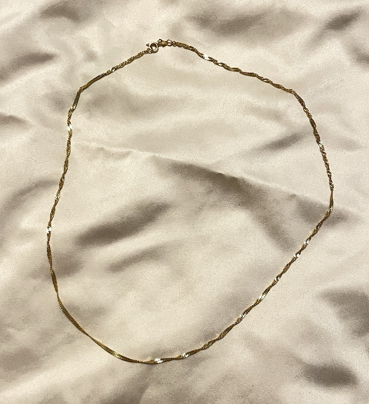 Pure 14kt Gold Twisted Chain Necklace made in Italy Signed & Stamped 2.06g