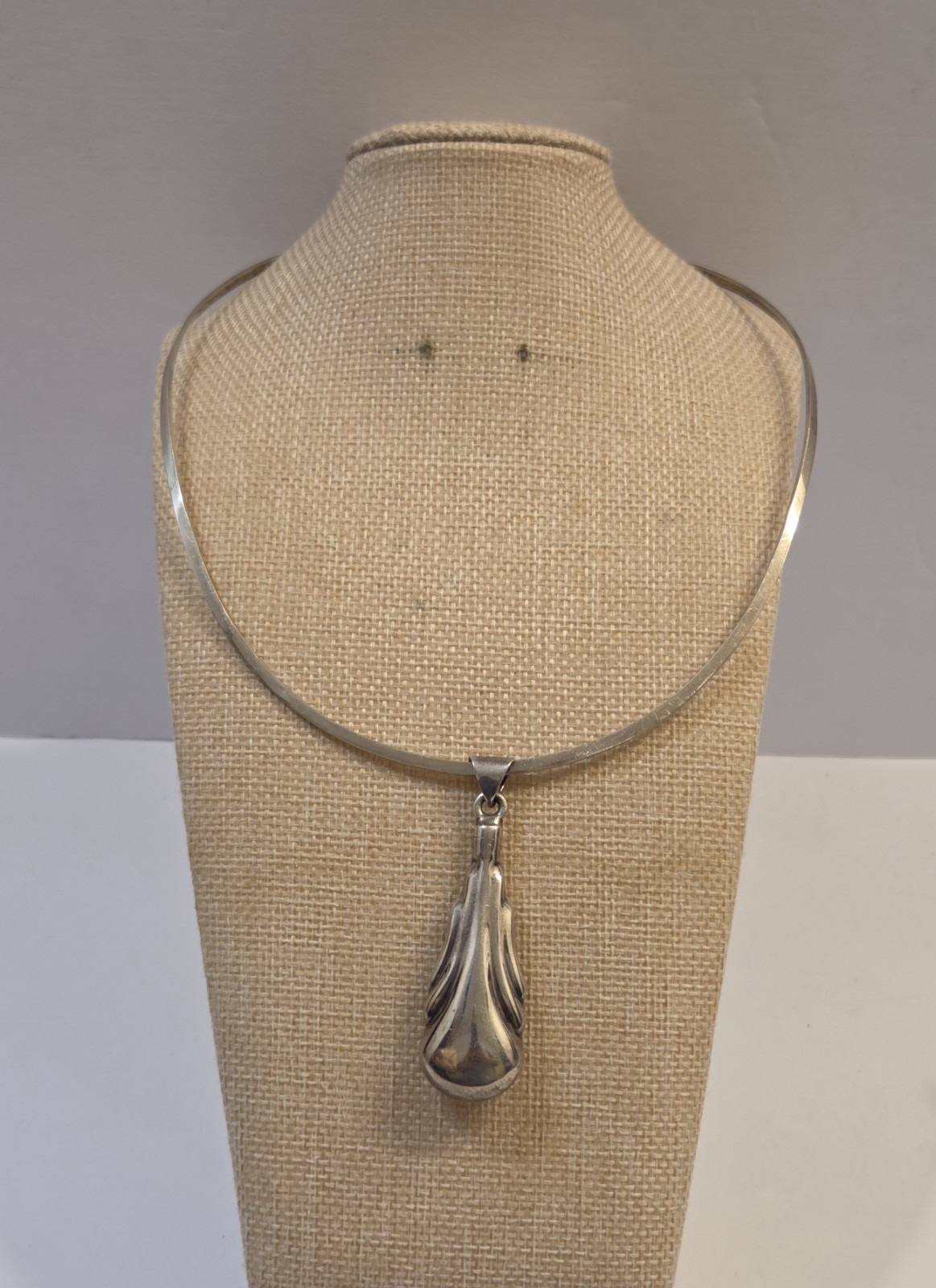 Heavy Victorian Sterling Silver Perfume Pendant On 18″ Collar Necklace