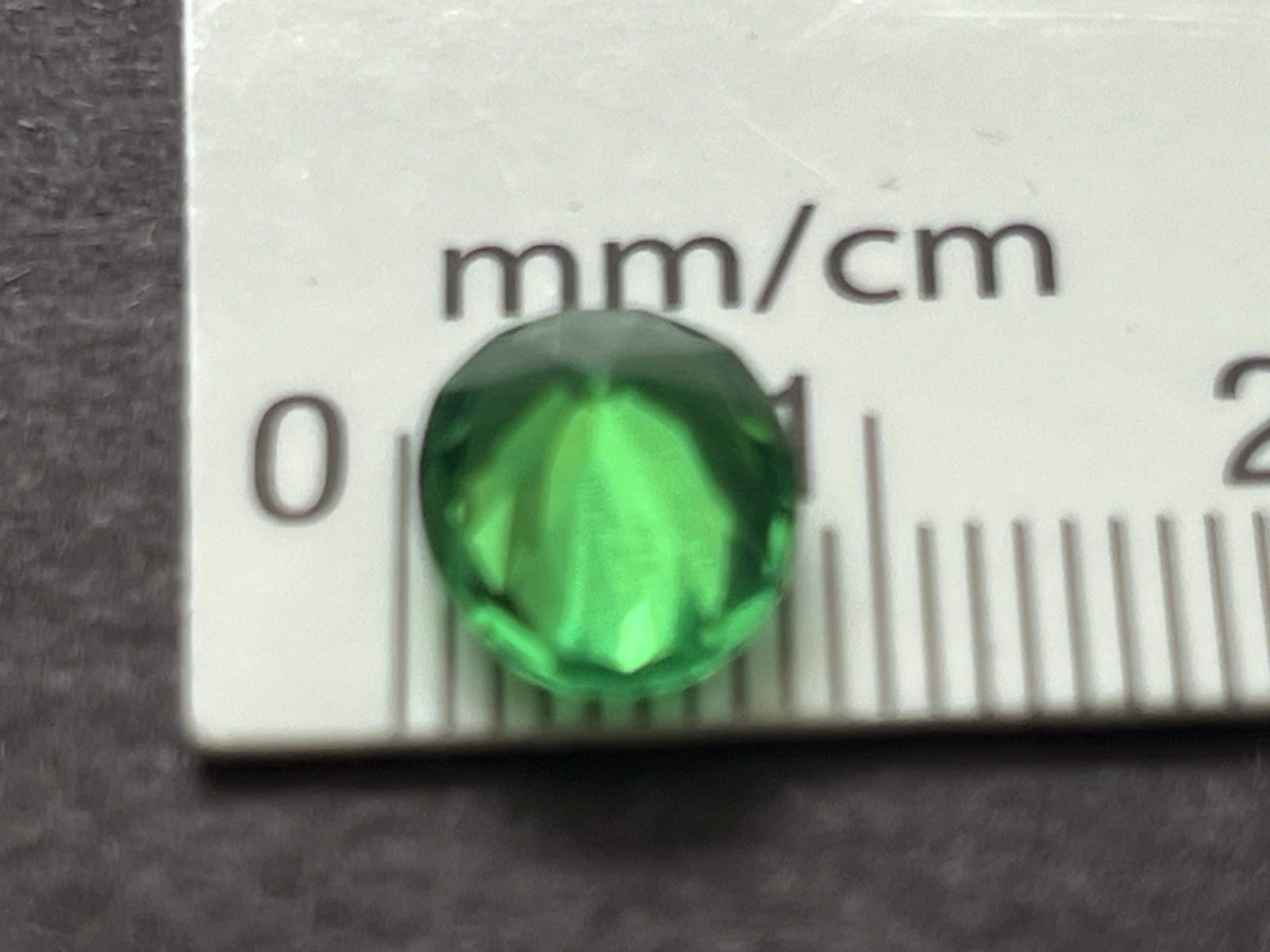 3.85 Ct Green YAG Oval Faceted Gemstone 10x8mm Brilliant Green Eye Clean